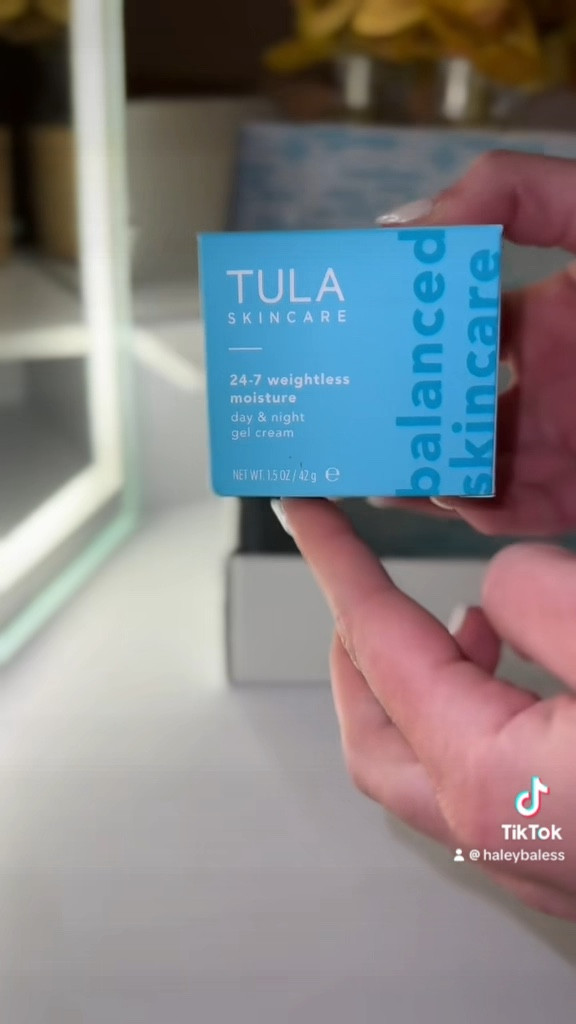 my 24/7 glow moisturizer🌞 #tula #tulaskincare @TULA skincare #tulaskincare #moisturizer
#skincareroutine #skincaretips

#LTKTravel #LTKBeauty #LTKSummerSales