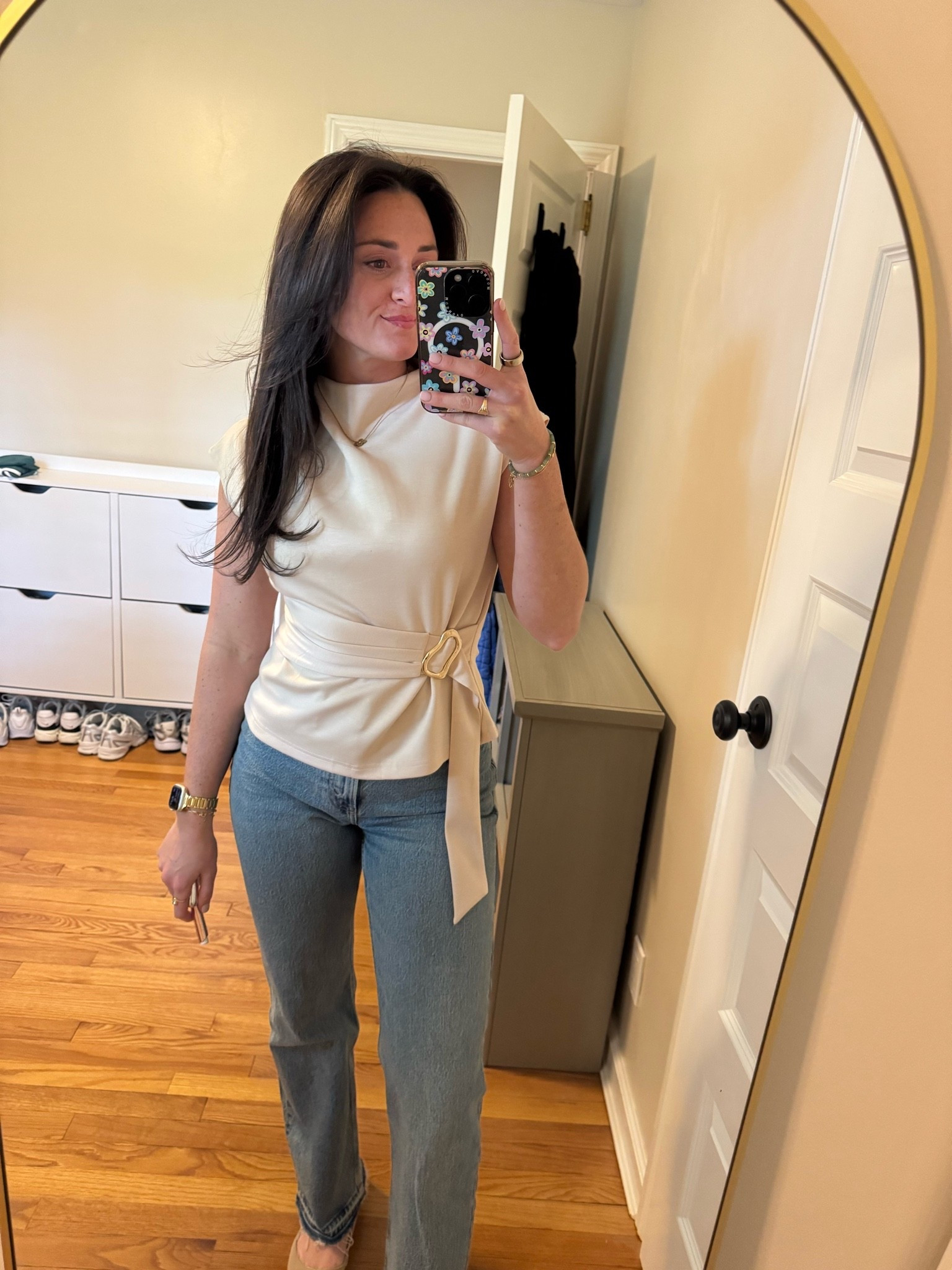Cutest Amazon top!!

Wearing a small