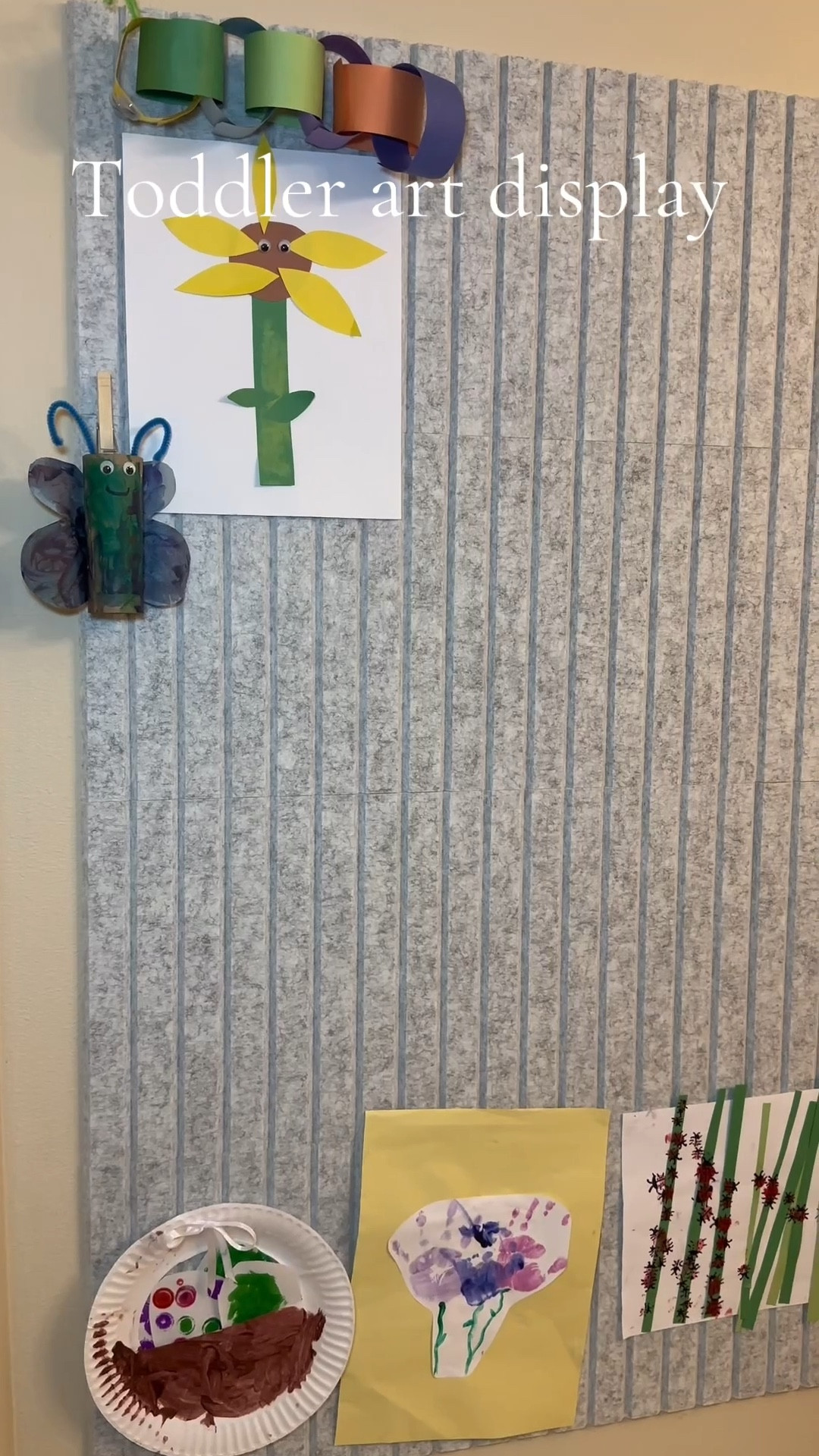 This felt bulletin board is the perfect way to display your toddlers art work without using any pushpins!📌 📌 


#LTKBaby #LTKKids #LTKFamily