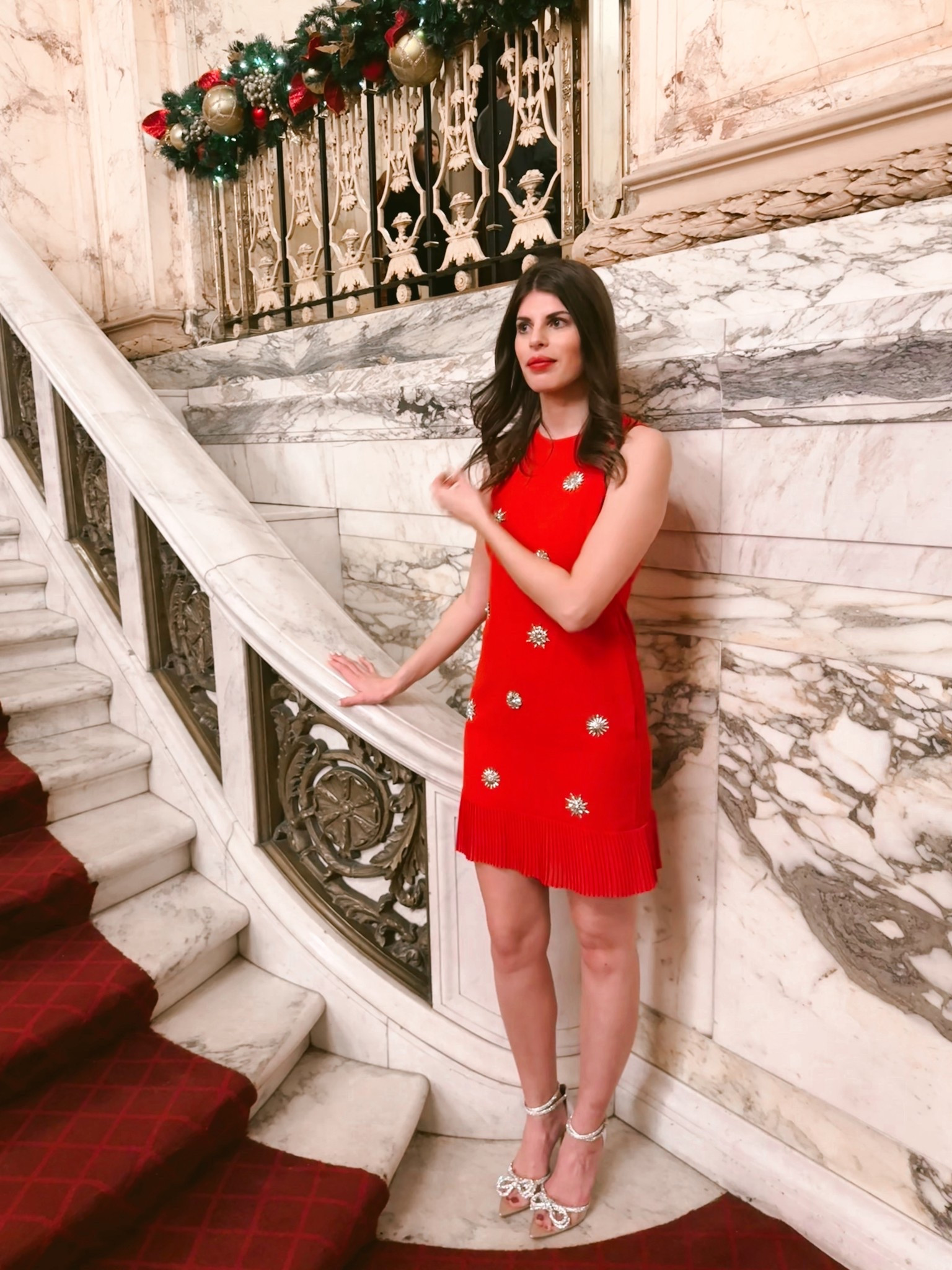 Holiday Dress wearing size 2 


#LTKHoliday #LTKFindsUnder100 #LTKTall