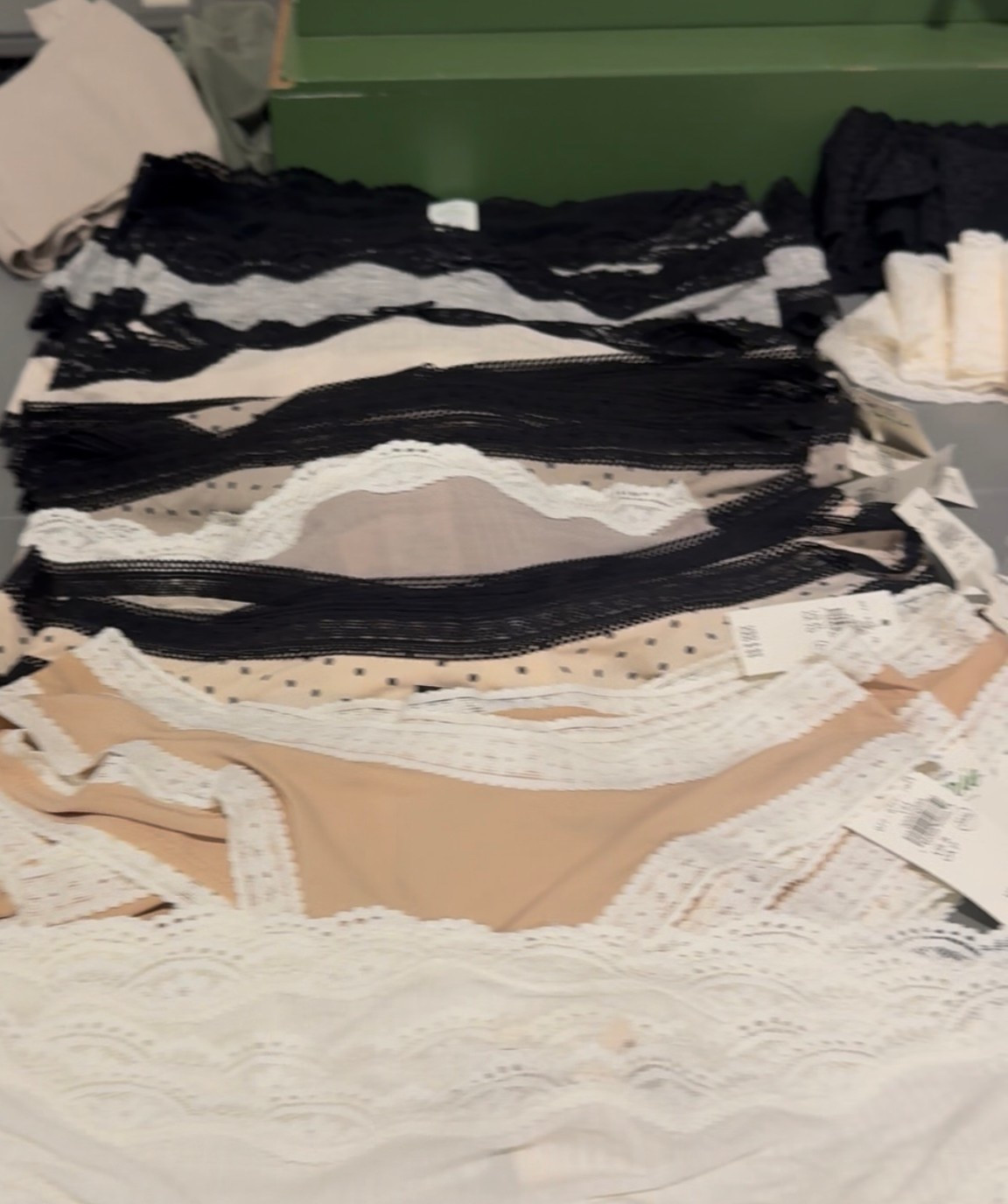 Amazing deal 10 undies for $35!



#LTKSaleAlert #LTKCyberWeek