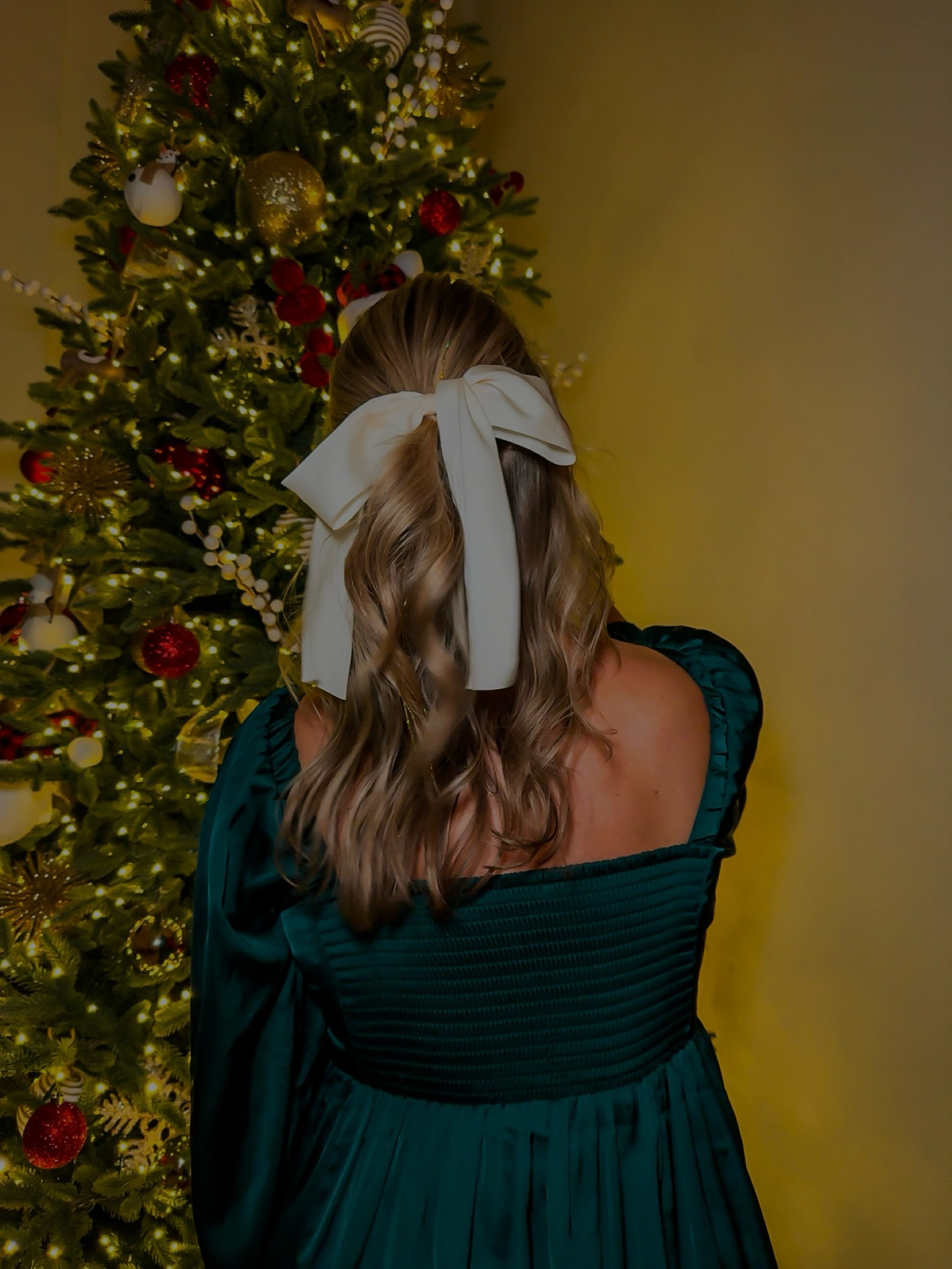 Holiday dress (bump friendly) 

#LTKHoliday #LTKfindsunder50 #LTKbump