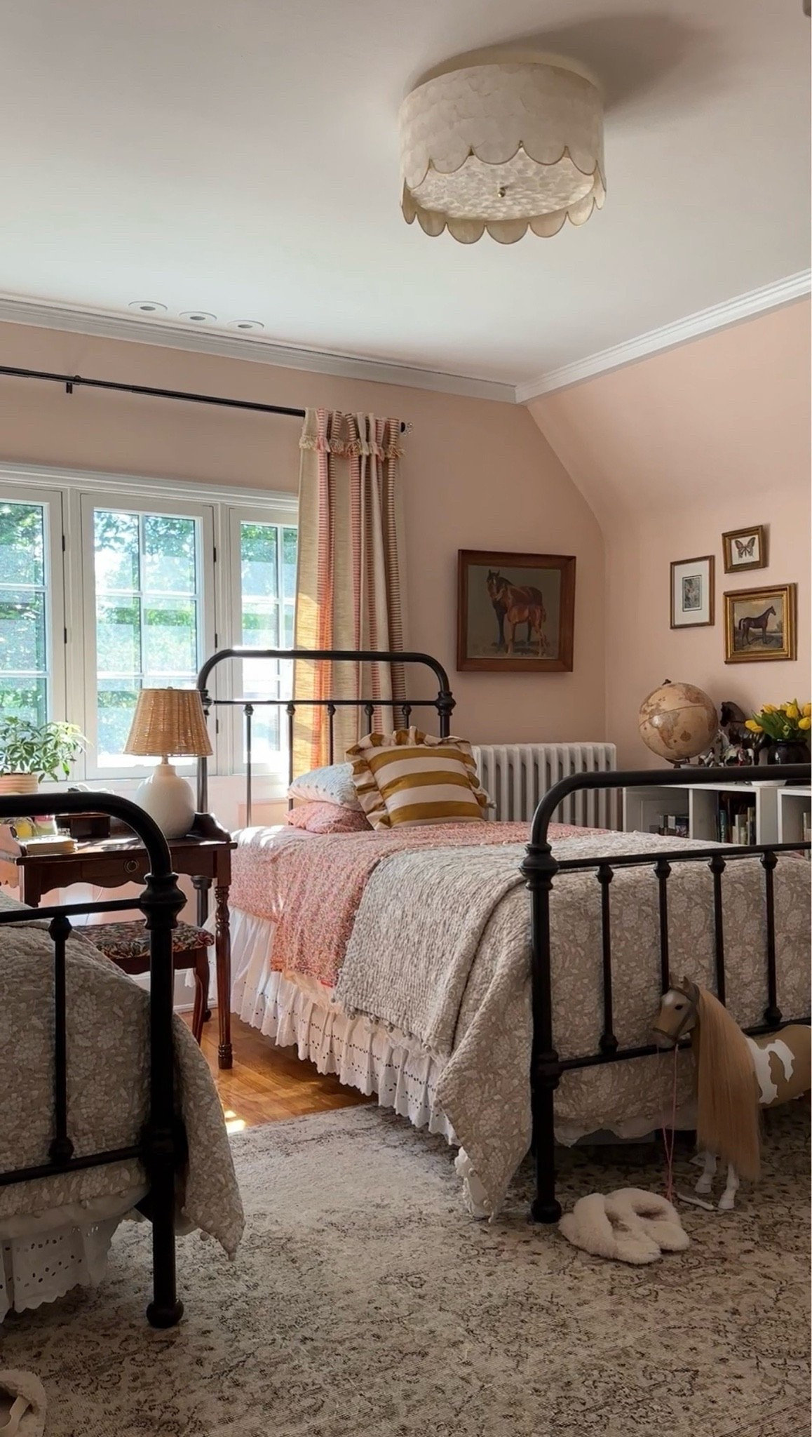Linking a similar bed frame + it’s on sale!

#LTKHome #LTKSaleAlert