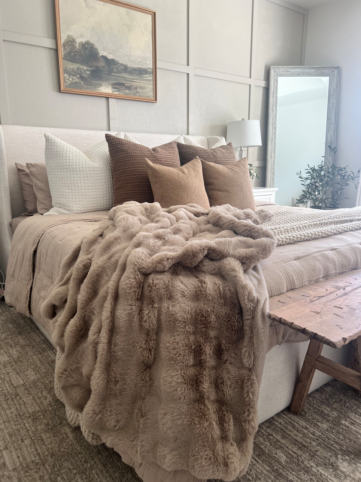 Cozy bedroom views 🥰

#LTKHome #LTKStyleTip
