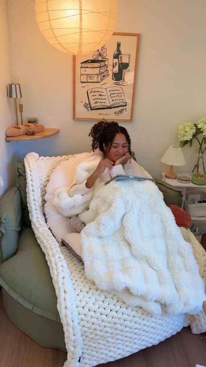 the world may be falling apart but at LEAST i have my ipad☝🏽🙂🤎 

 #LTKselfcare #LTKHome