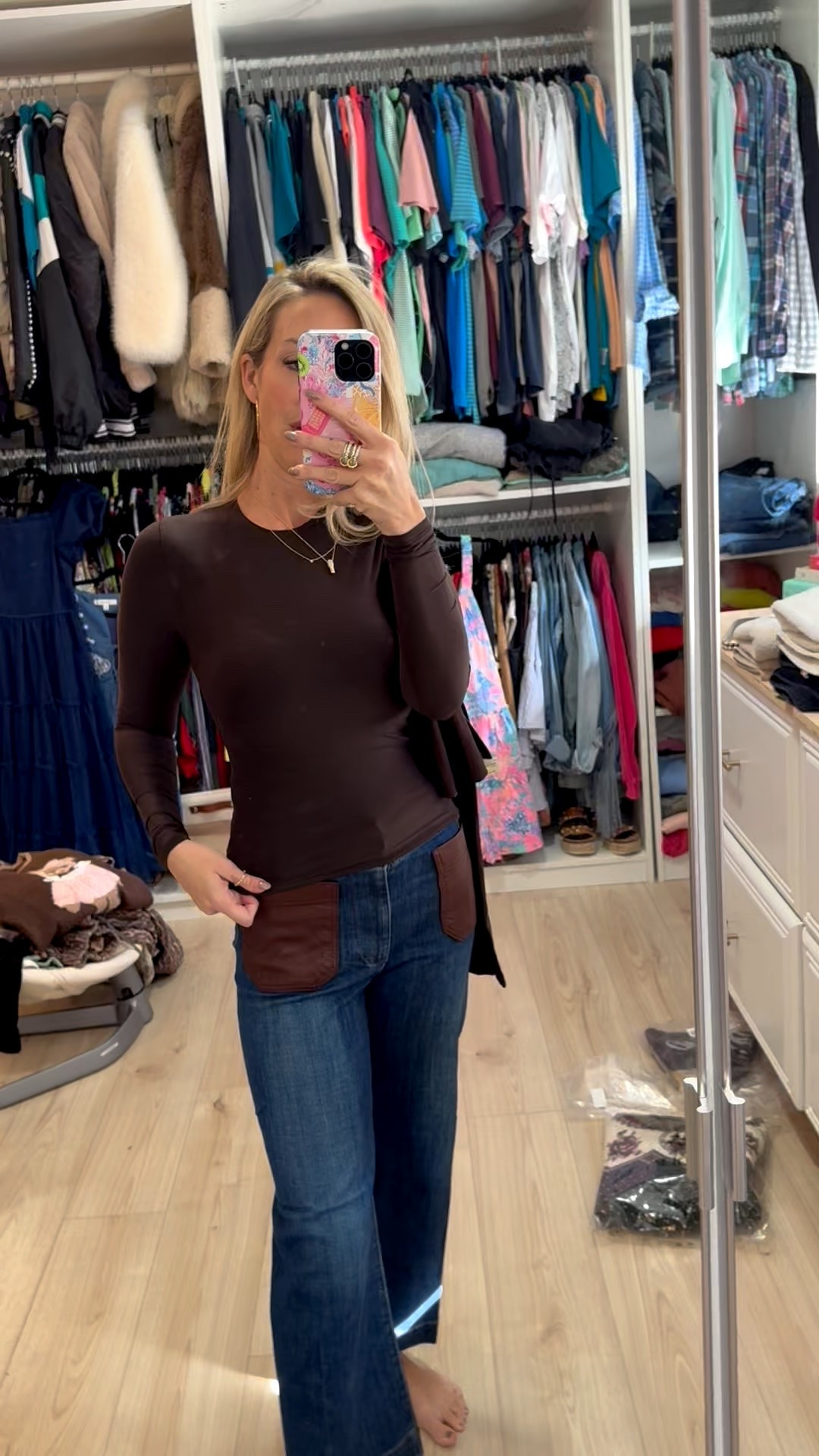 The STRETCHIEST fabric ever. Insanely soft. SALE BLACK FRIDAY PROMO SALE. 
Leggings are 40% off. High shine gloss leggings. Pure barre  

#LTKHoliday #LTKCyberWeek #LTKActive