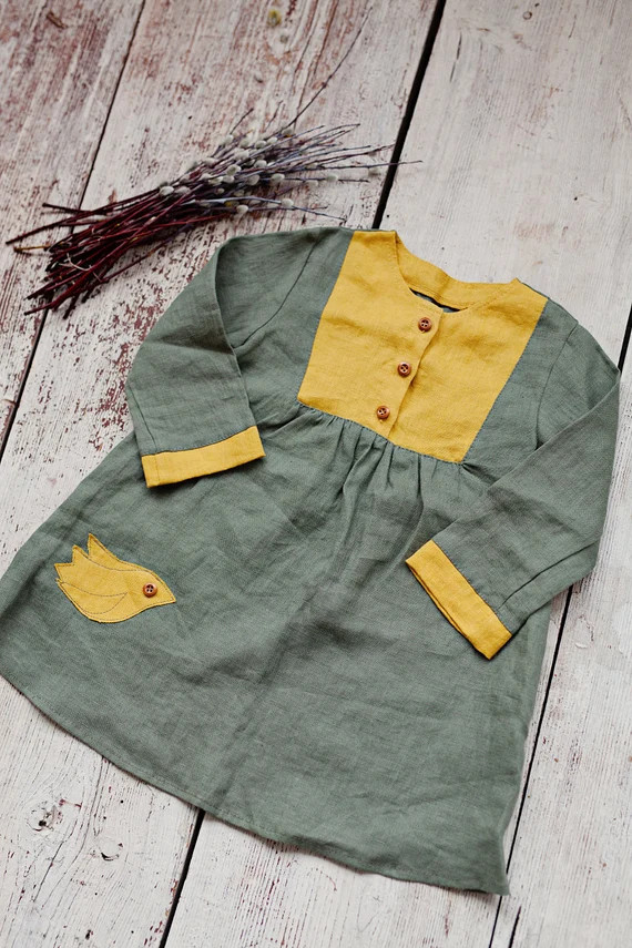 Linen girls dress. Linen dress with bird. Dress with long sleeves. Christmas gift for girls. Soft... | Etsy (UK)