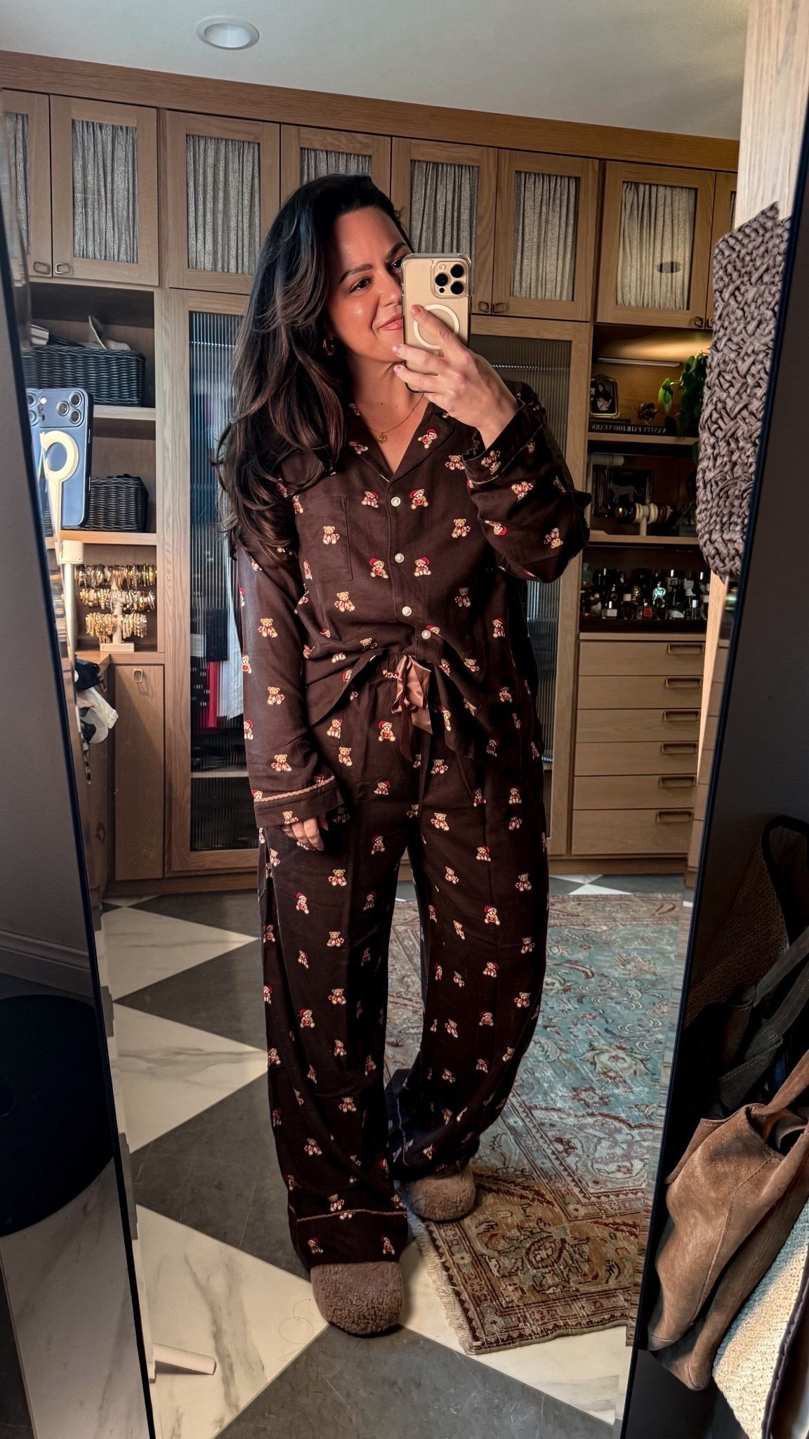 These teddy pjs are one of my favorite winter pairs🧸  So soft so cute and so perfect for cozy nights in.

Wearing an XL for a looser fit.





#LTKSeasonal #LTKMidsize #LTKootd