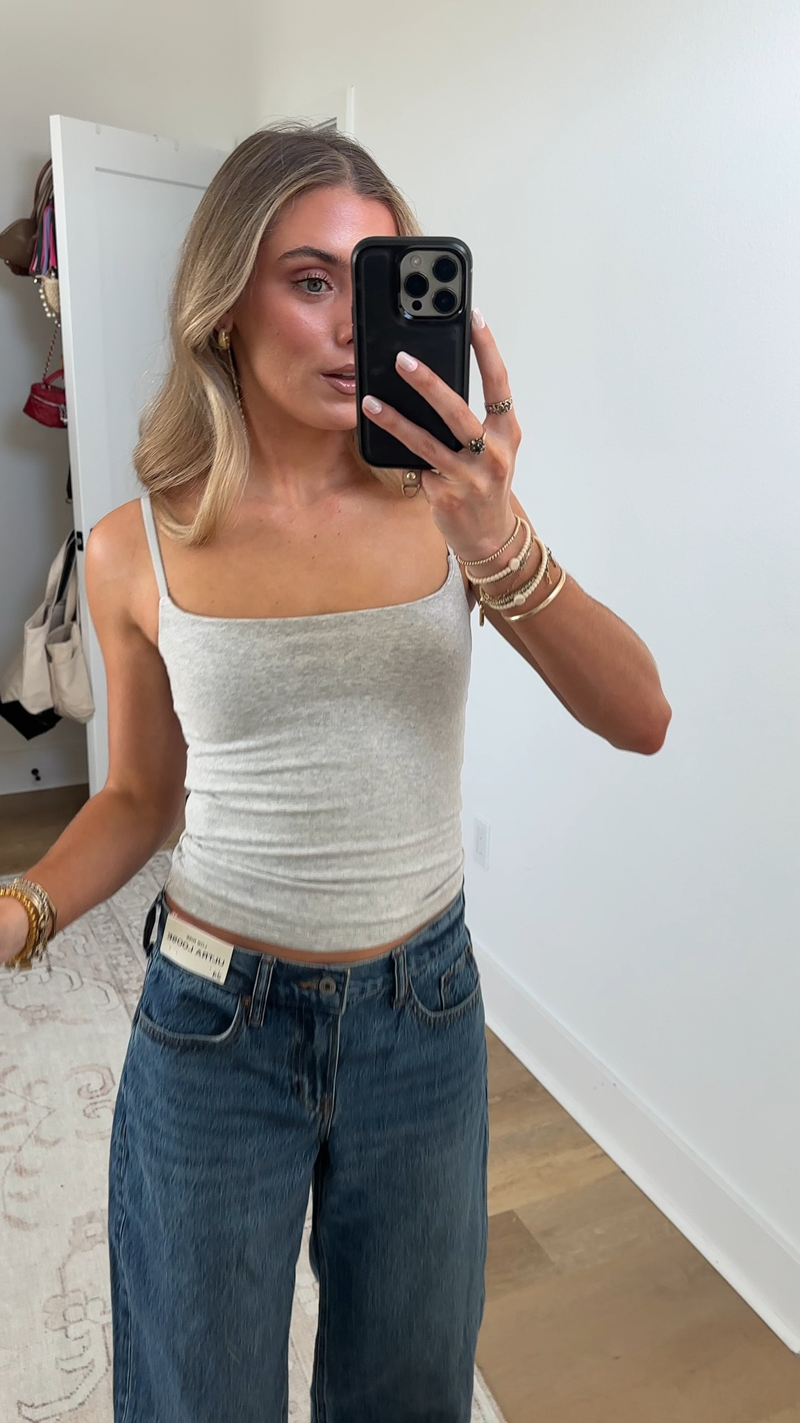 @abercrombie size XS Bra-Free Rib 90s Cami

Our new collection built to make going bra-free that much smoother. Slim-fitting 90's-style top in our softAF rib fabric, featuring removable pads for added coverage, all-over ribbed detail and a square neckline

#LTKSeasonal #LTKootd #LTKSaleAlert