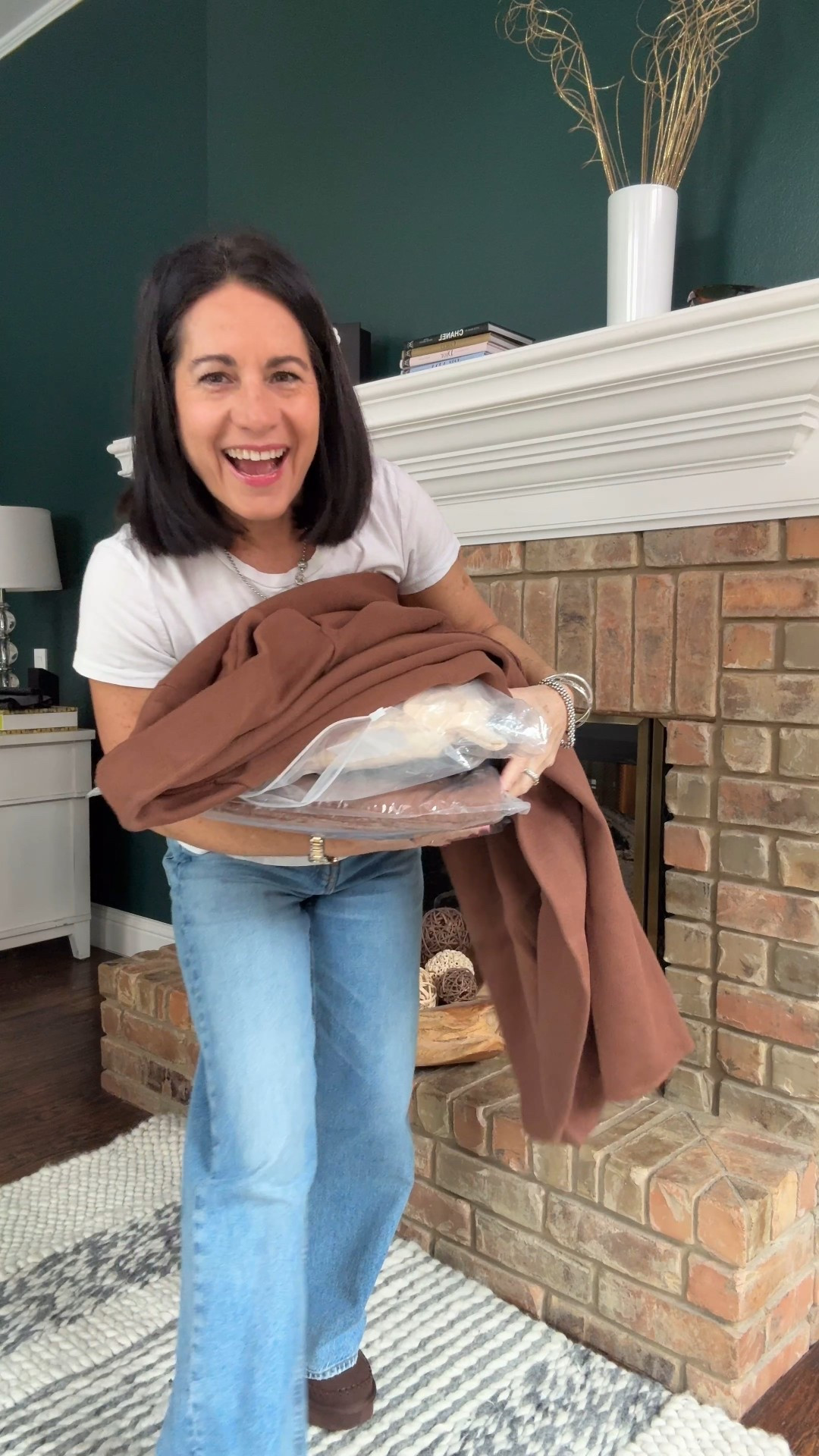 First flight of the year in two weeks! 🥂
This Anrabess amazon set is perfect for travel—so comfy, and It comes in 24 colors! just add fancy accessories and you are all set. Travel chic! ✨
Don’t forget, ladies: there is no age to be stylish!

#LTKPetite #LTKFindsUnder100 #LTKOver40