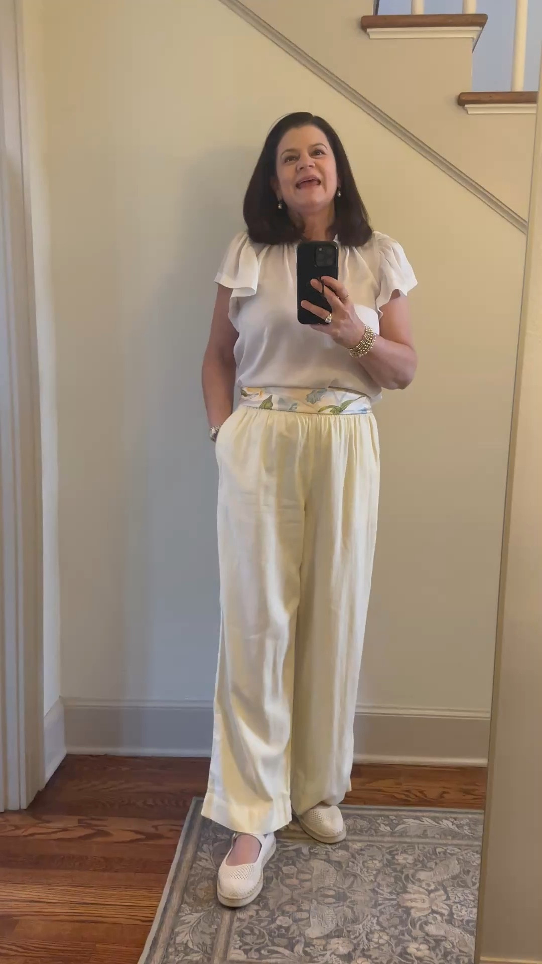 Old Navy’s linen collection is ON SALE today! Go grab all the things!

#LTKSeasonal #LTKWorkwear #LTKSaleAlert