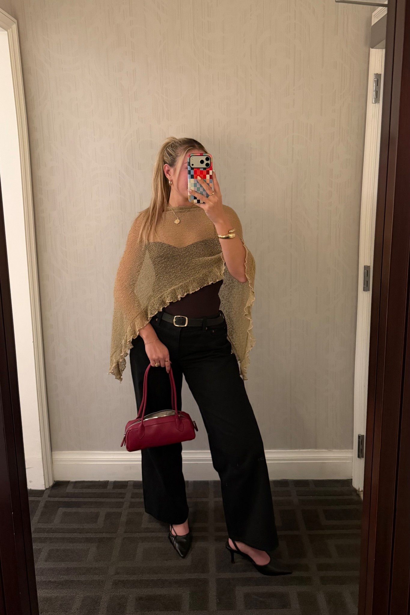 Dinner fit 🍒

#LTKTravel #LTKSeasonal #LTKgrwm