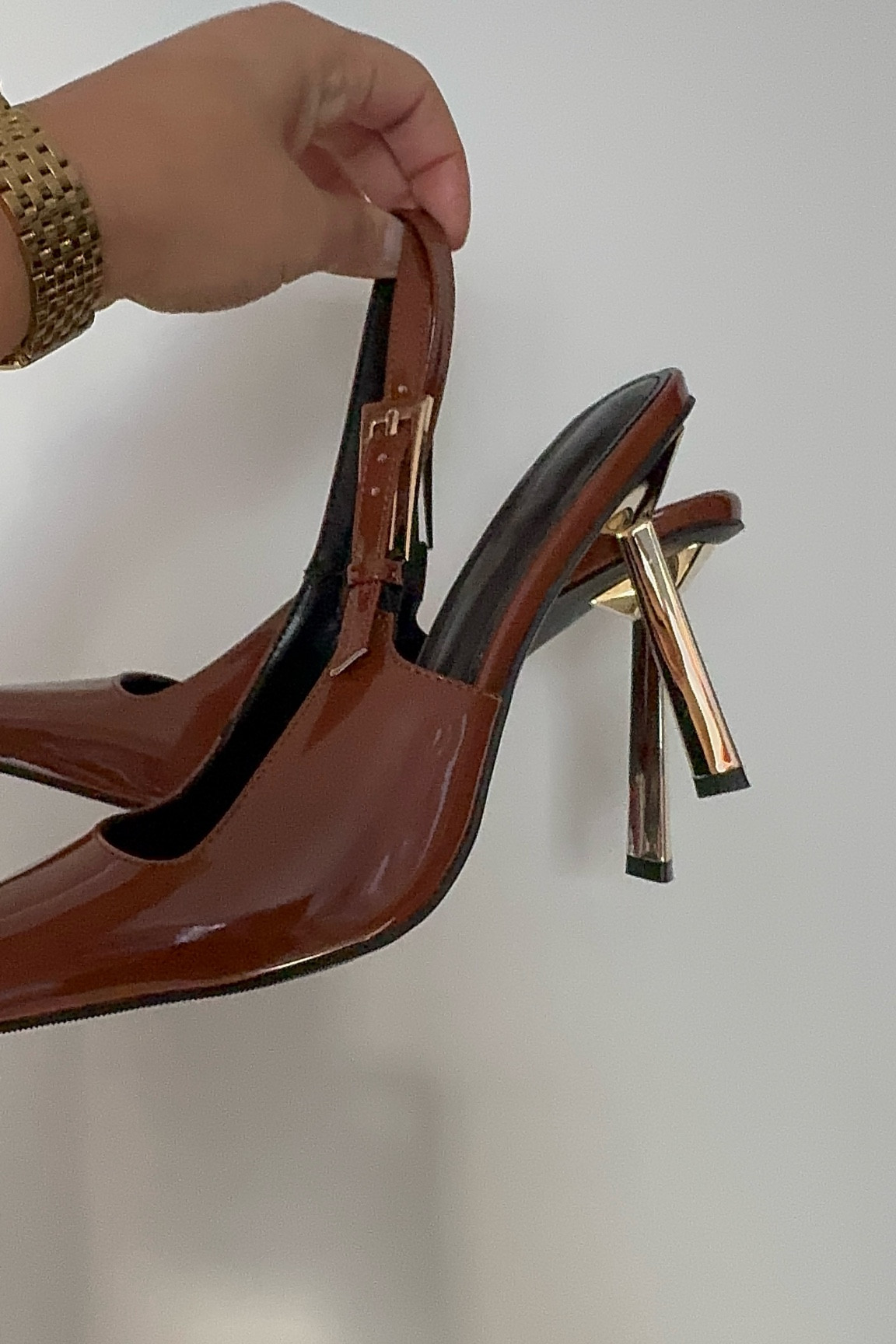 OBSESSED ✨

#LTKFindsUnder100 #LTKShoeCrush #LTKGiftGuide