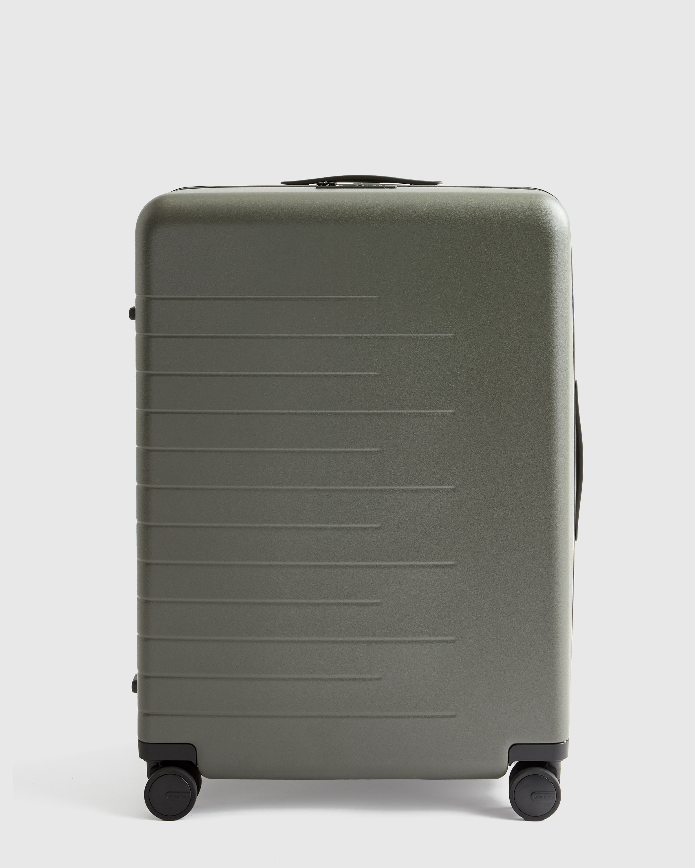 Quince | Expandable Check-In Hard Shell Suitcase 27"" in Olive, Polycarbonte | Quince