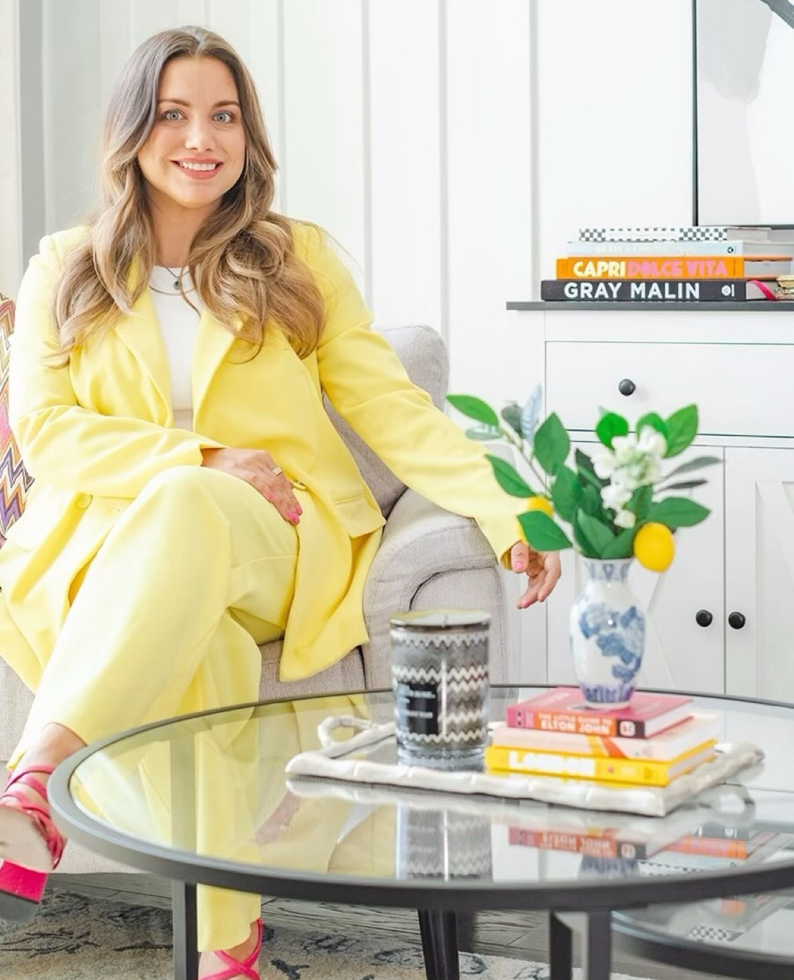 My tips for creating a collected home 🪄

Photography by @lifeinthemagichour 

#grandmillennial #interiordesign #tablescapes #maximalistinteriors #colorfulhome