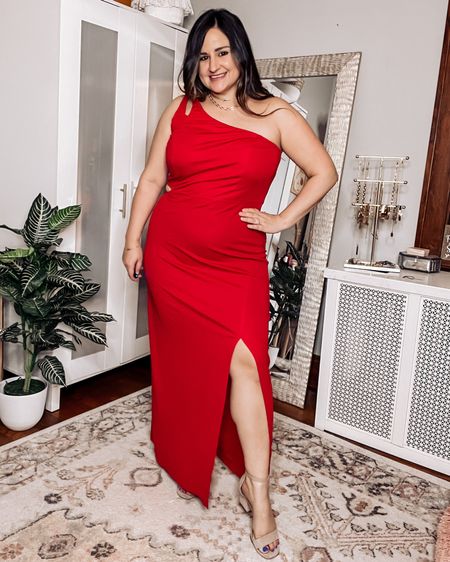 Red floor length dress perfect for a wedding guest! Wearing an xl in this one shoulder maxi dress!

Amazon dress, wedding guest dress, red dress 

#LTKwedding #LTKcurves