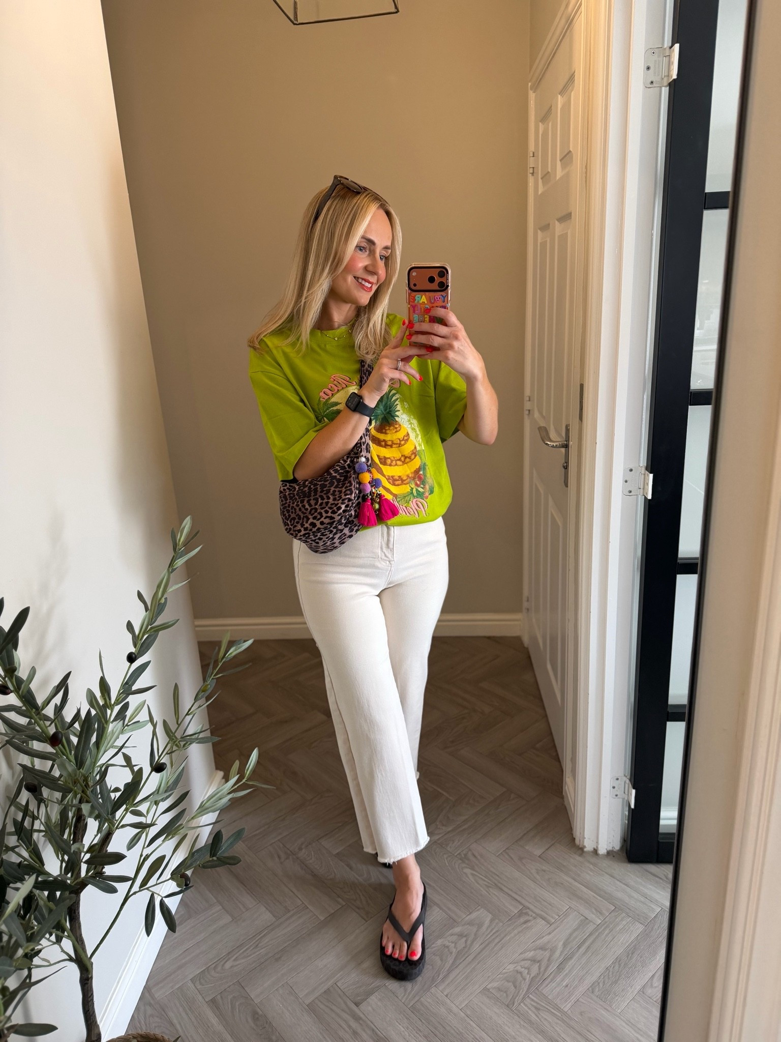 Oversized tshirt kinda day! 💚