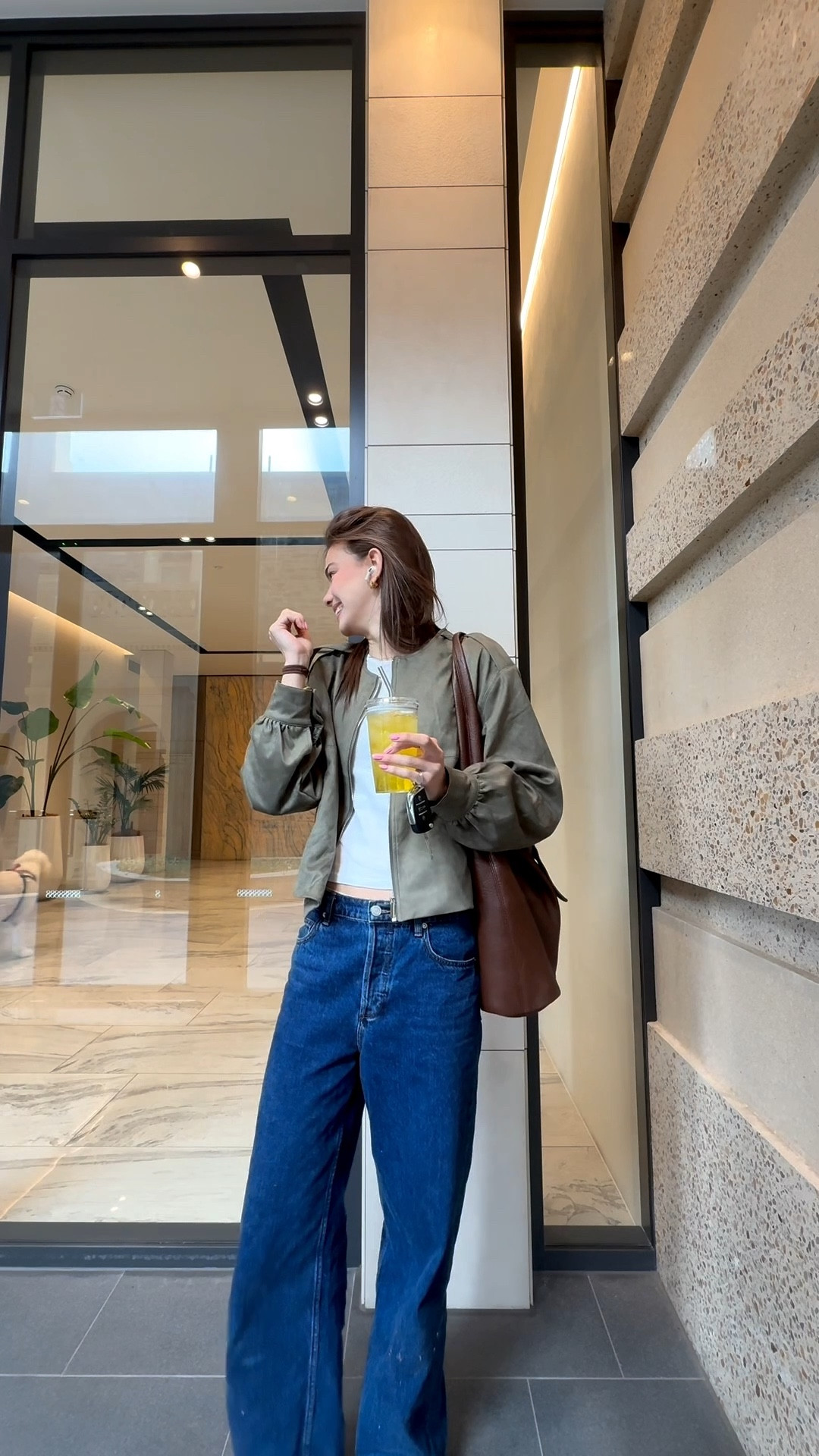 wearing a size small in the jacket and a 26 in the jeans 🤠

#LTKaustralia