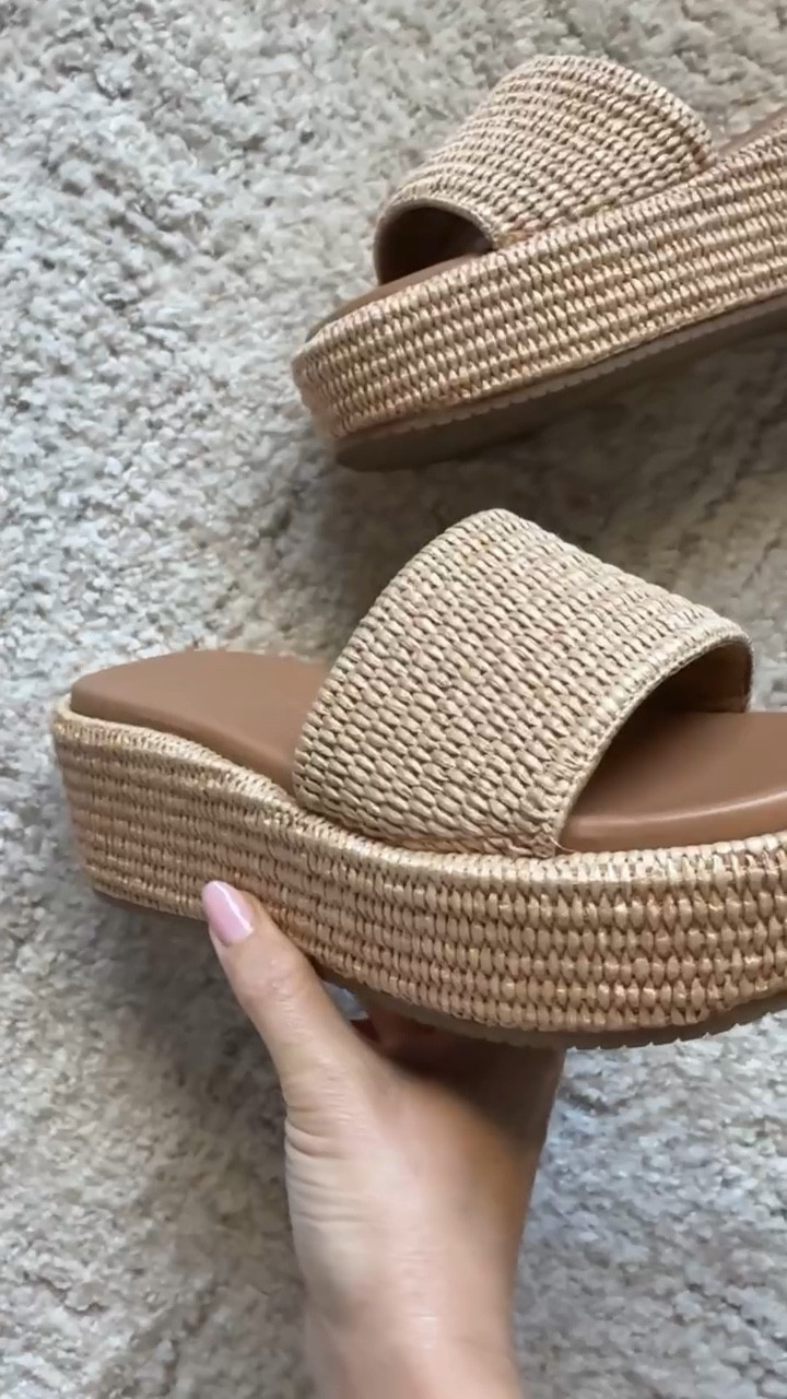 Platform sandals
Sandals 

#LTKSeasonal