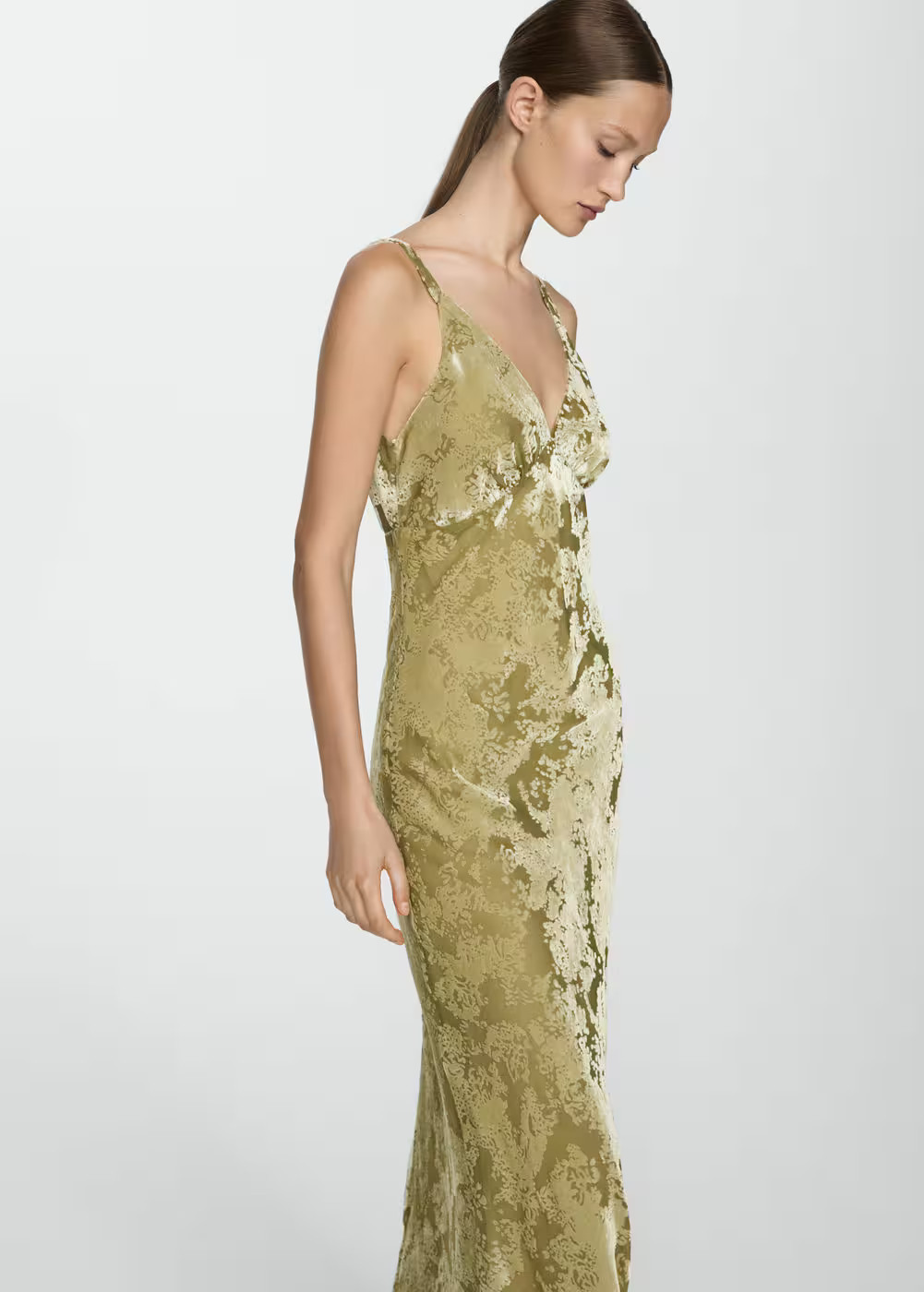 Long dress with velvet details | MANGO (US)