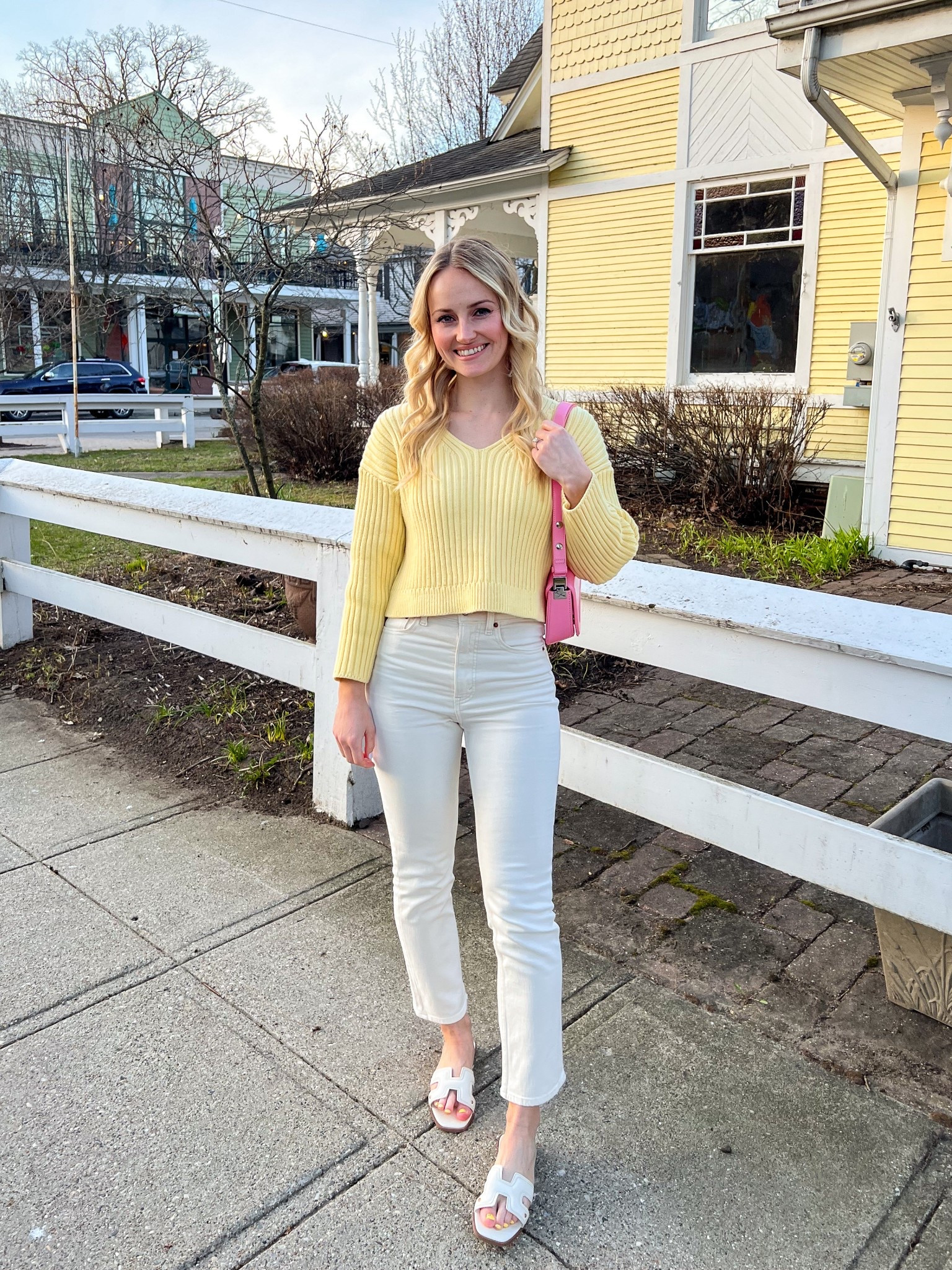 Butter yellow for spring 💛🧈

#LTKStyleTip #LTKSeasonal #LTKItBag