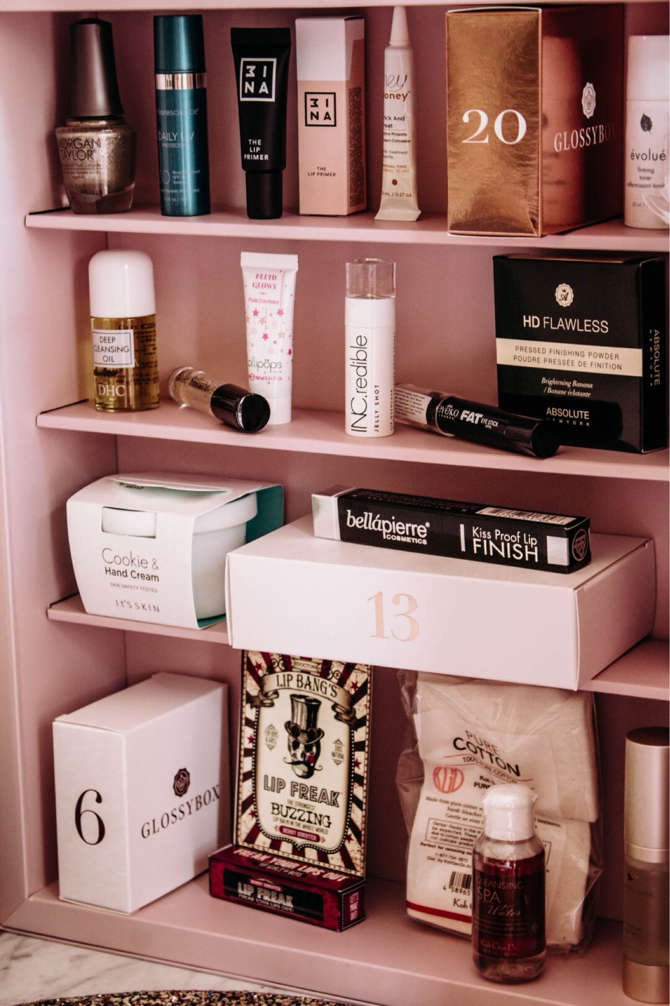 Who is ready for beauty adventure calendars?  Rounding up my favorites right now  

#LTKStyleTip #LTKFindsUnder100 #LTKBeauty