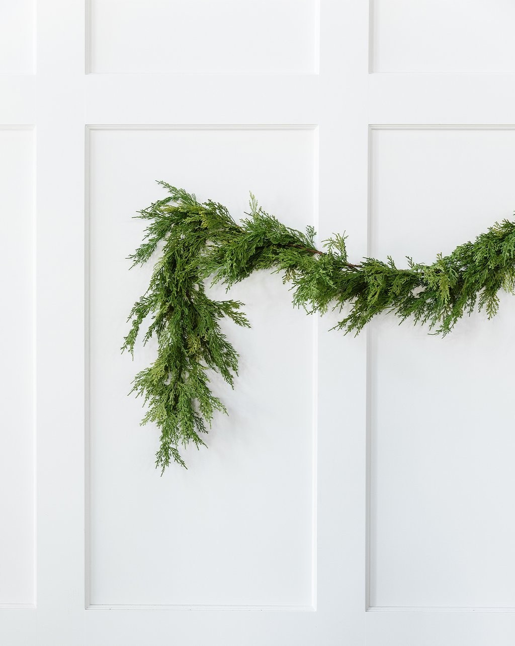 Cedar Pine 6' Garland | McGee & Co.