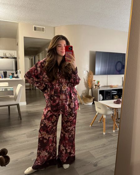 My favorite pajamas !! Wearing a size small.