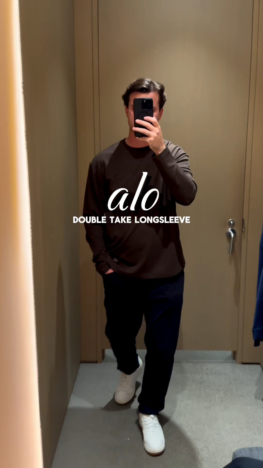 Alo double take long sleeve shirt in brown. Perfect everyday shirt in a comfortable material. Also makes a great gift. Size down 1 size unless you want an oversized look 

#LTKMens #LTKFindsUnder100 #LTKActive
