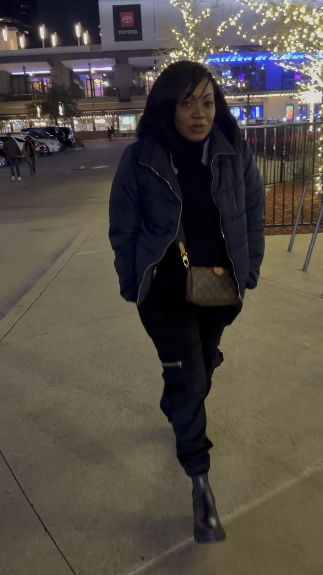 Keywords 

"Chilly weather? No problem! This outfit nailed the perfect combo for a cozy date night. The puffer coat kept me toasty, while the trendy joggers added a stylish twist. And those boots? They totally set the whole look on fire! Winter fashion 

#LTKSeasonal #LTKMostLoved #LTKVideo