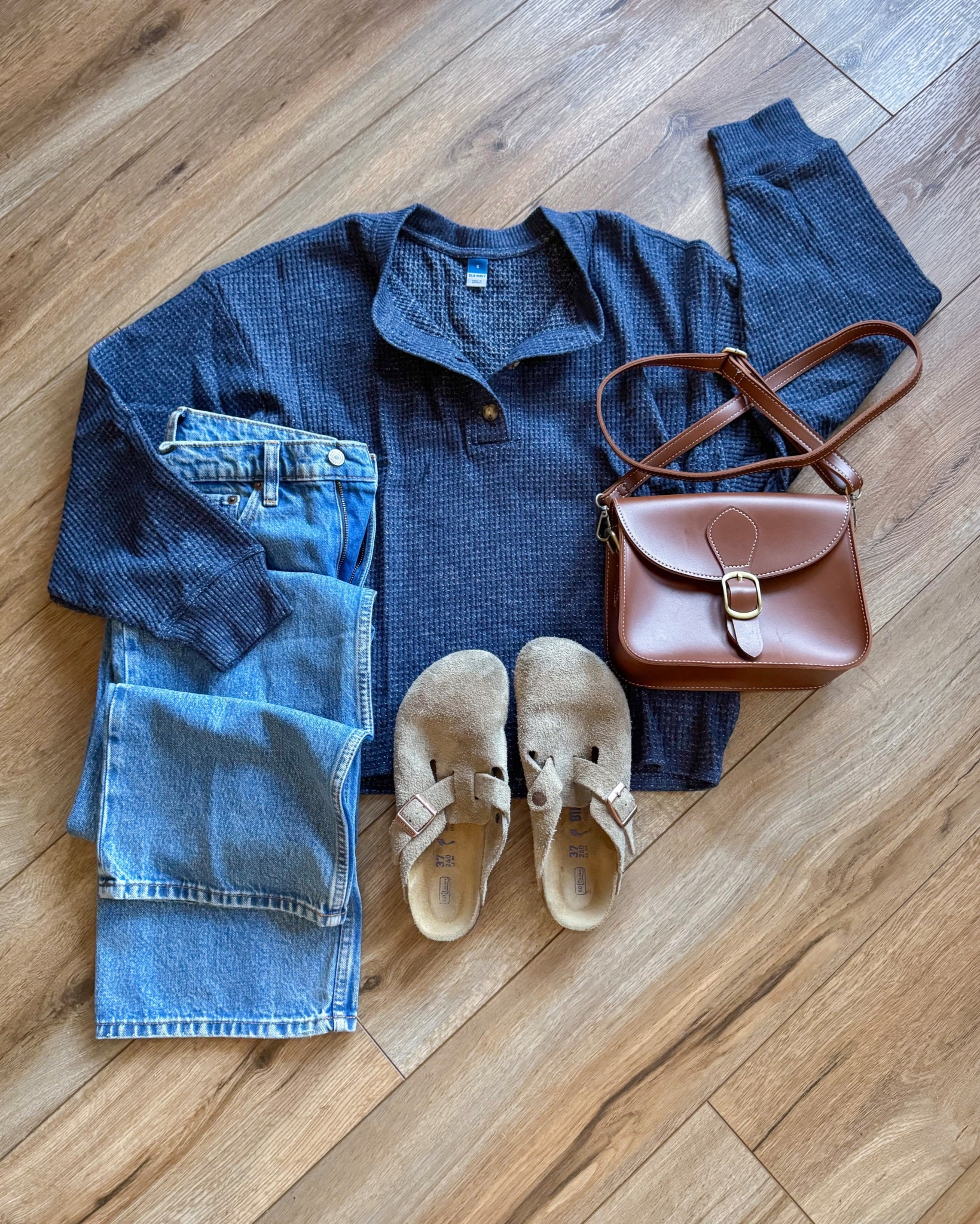 casual winter outfits. 

#LTKSaleAlert #LTKSeasonal #LTKActive