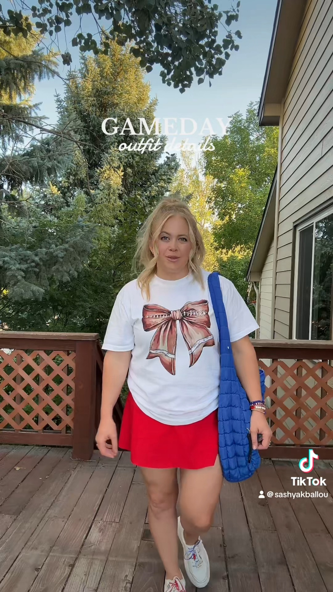 GAMEDAY OOTD

football outfit inspoired by

#LTKFindsUnder100 #LTKMidsize