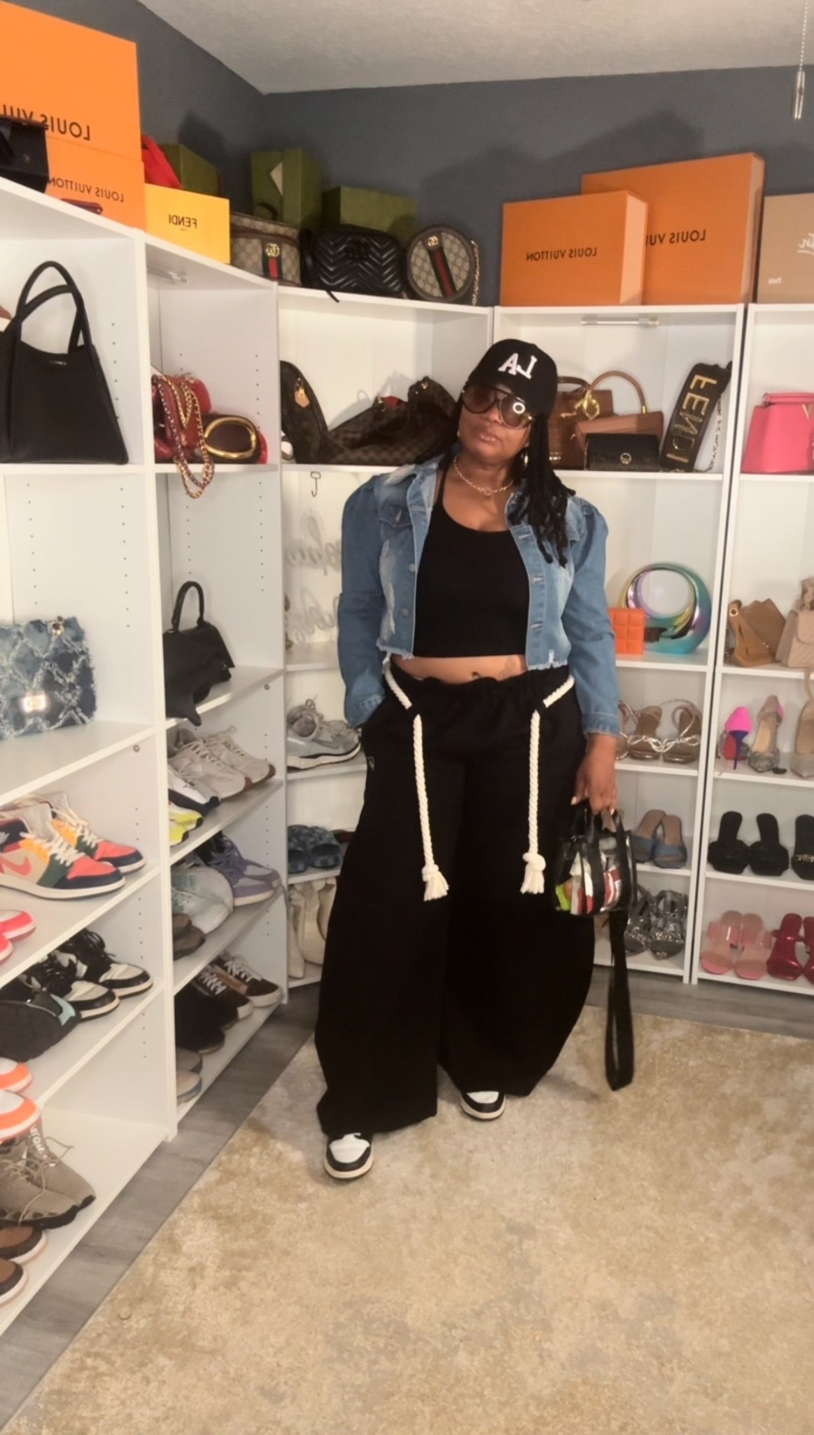 My favorite barrel sweatpants! I’m wearing a XL 

#ootd #fallfinds #outfitinspo

#LTKMidsize #LTKgrwm #LTKootd