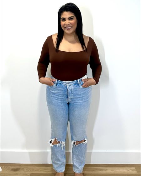 These are the Abercrombie curve love high rise 90s straight jeans!! Wearing a size 32 long.  These fit so good. 

#LTKMidsize #LTKStyleTip #LTKFindsUnder100