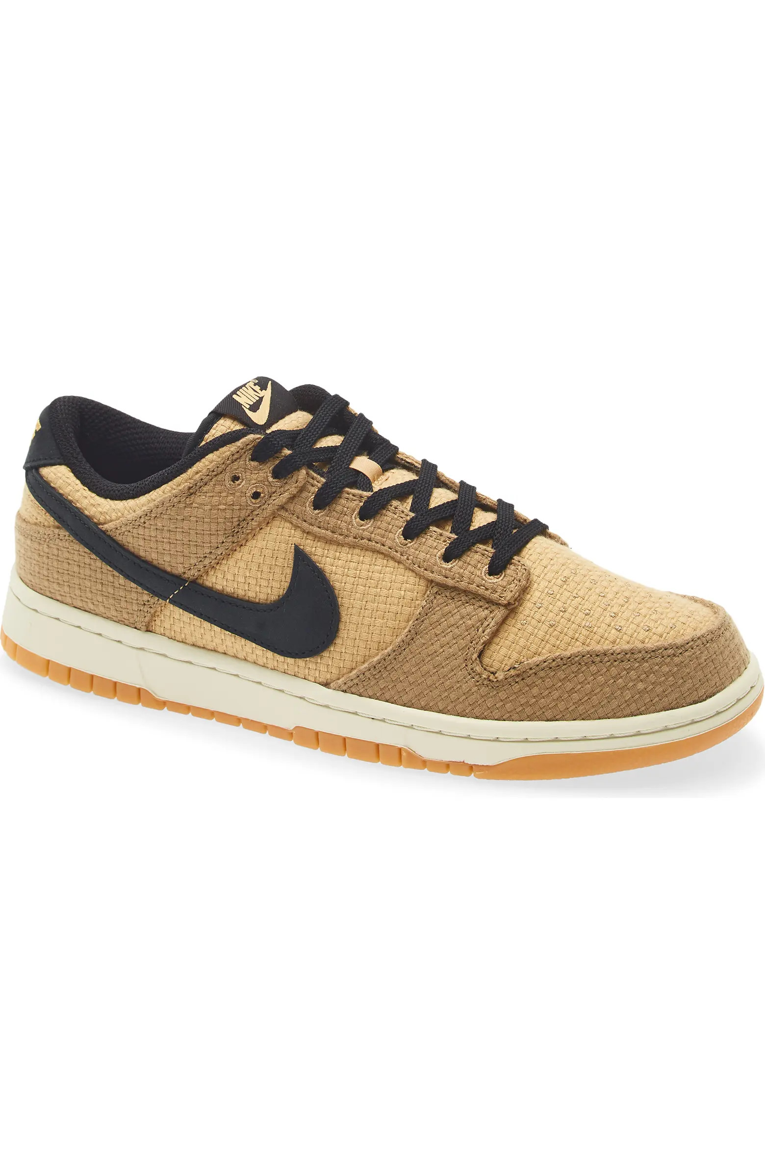 Dunk Low Retro SE Basketball Sneaker (Men) | Nordstrom