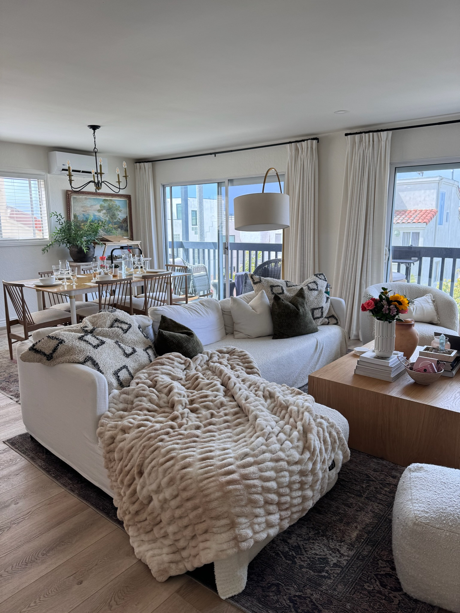 Luxurious and most gorgeous blankets from Lola Blankets on sale!!! (8/19 - 8/22) 

Weighted blankets, baby blankets, throw and bed blankets are available in tons of colors!! 

Use my code for 50% off
sitewide + Free Shipping + Free $50 Gift Card toward a future purchase
Code: Mimi 

#LTKSaleAlert #LTKBaby #LTKHome