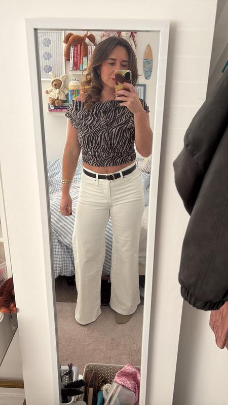 Women's 318 Shaping Stellar-Stretch Wide-Leg Jeans in short length | Macy's