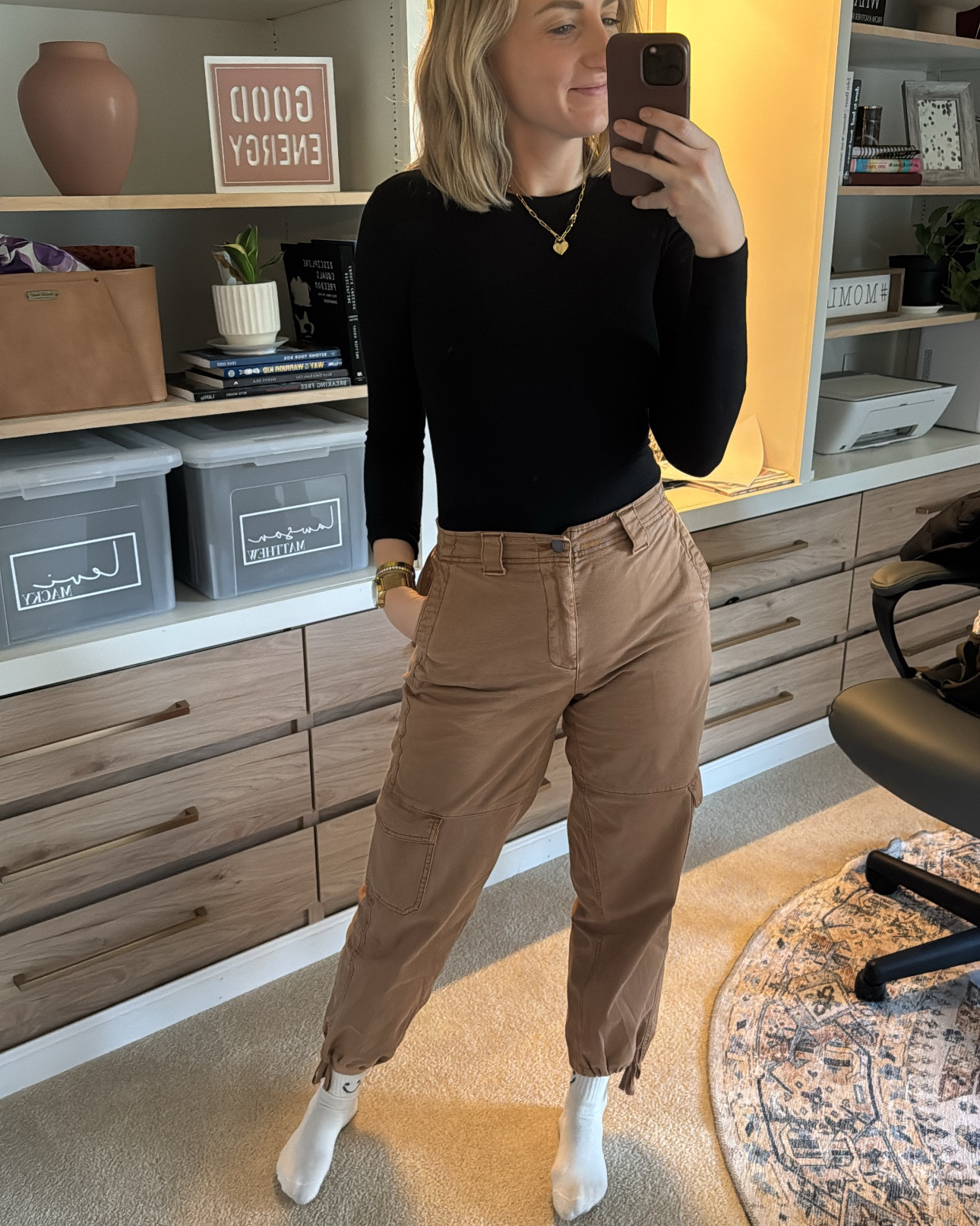 Obsessedddddd with this slinky rib long sleeve tshirt. Everyone was right. It is the perfect material and perfect stretch and perfect length. I could go on! 

I am wearing a size medium in the shirt  

#LTKmomlife #LTKStyleTip #LTKootd