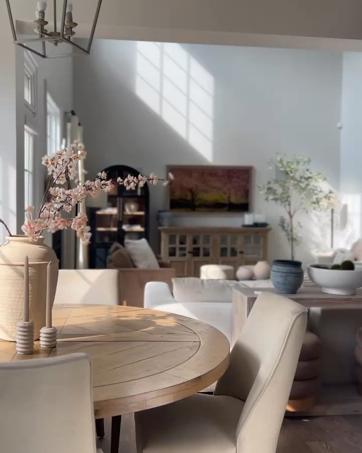 Spring home decor

#LTKWatchNow #LTKHome #LTKSeasonal