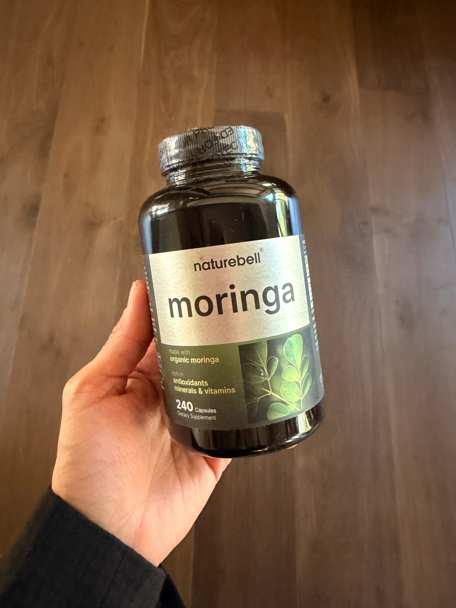 Moringa pills = my low-key wellness boost 🌿
Packed with vitamins, supports energy (no caffeine), and helps with bloat + skin ✨

#LTKdayinmylife #LTKmorningroutine #LTKOver40