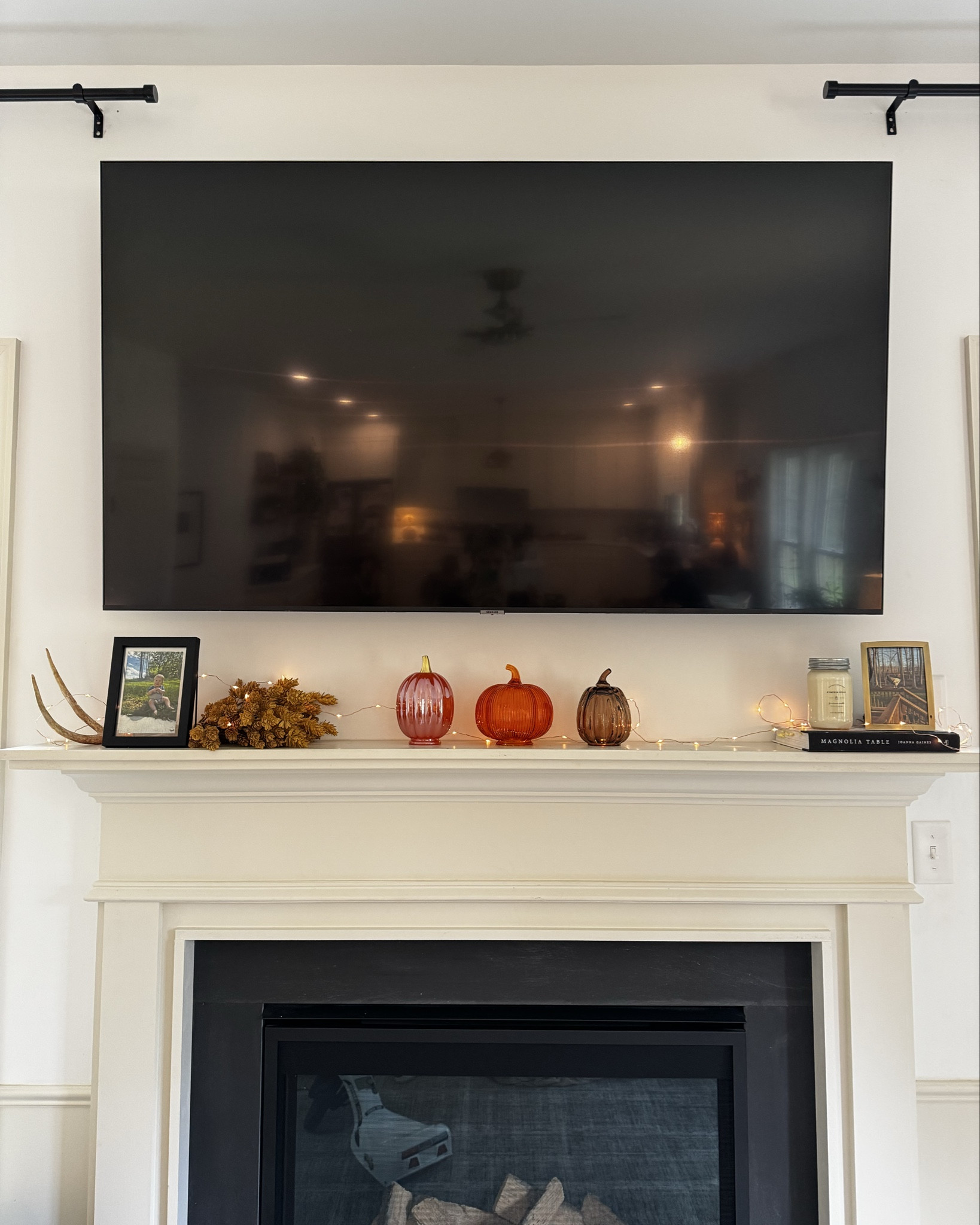 Cutest little fall pumpkin that you can add lights inside 💡🎃

#LTKHalloween #LTKHome #LTKSeasonal