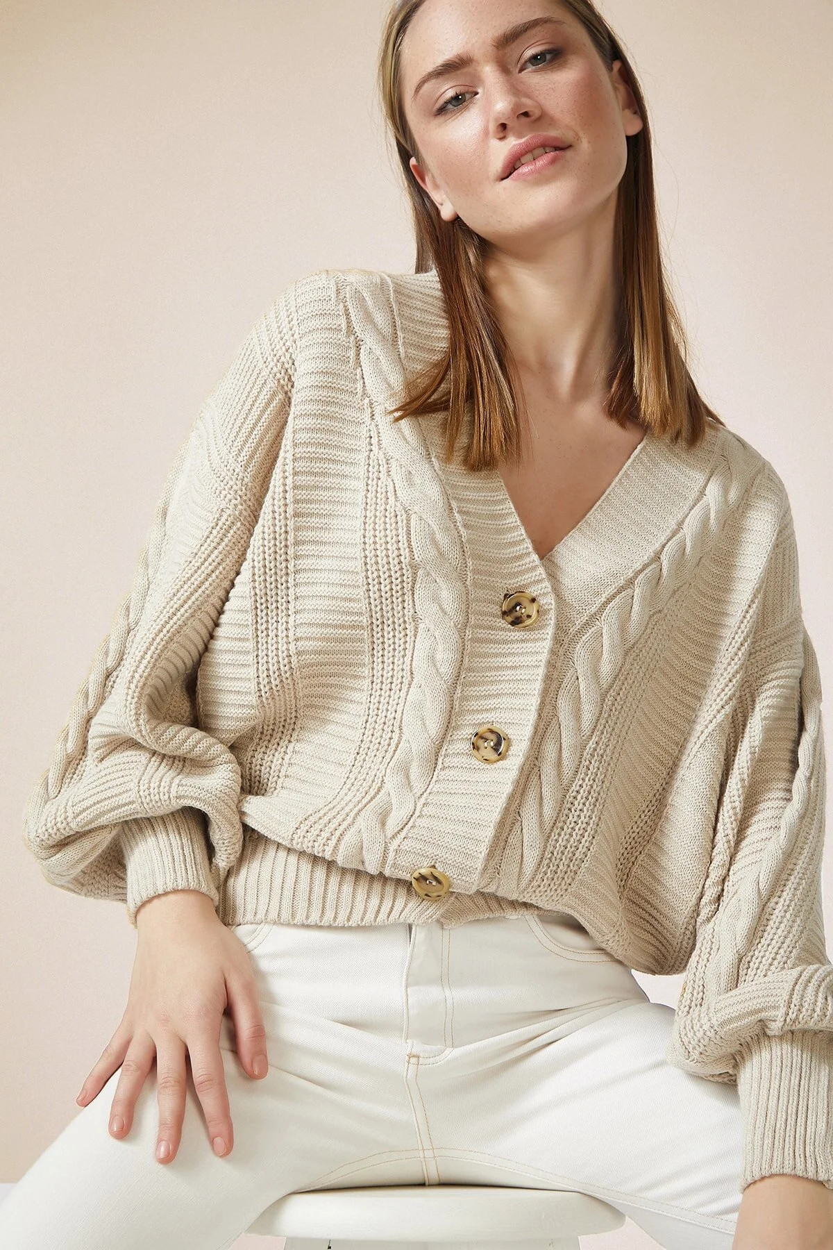 Happiness İstanbul Strickjacke - Beige - Oversized | Trendyol DE