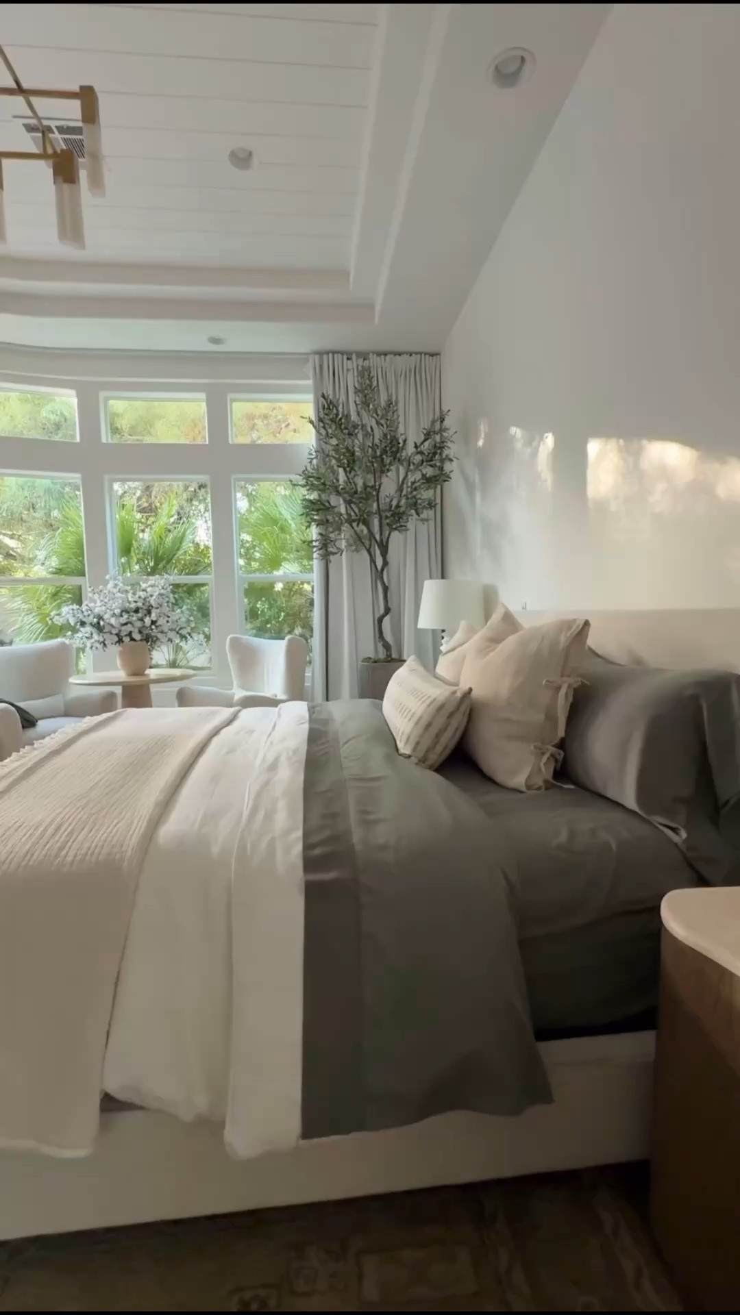 Bedroom 

#LTKmomlife #LTKHome #LTKdayinmylife