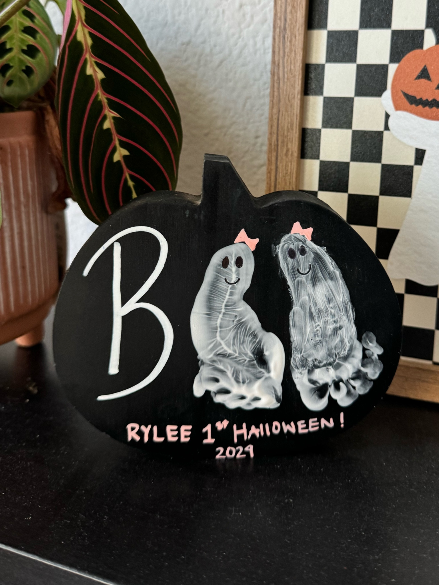 Baby Halloween crafts, crafts ideas for baby 


Halloween, crafts, baby crafts, keepsake 

#LTKKids #LTKSeasonal #LTKBaby