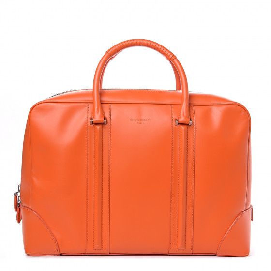 GIVENCHY

Smooth Calfskin L.C. Briefcase Orange


22 | Fashionphile