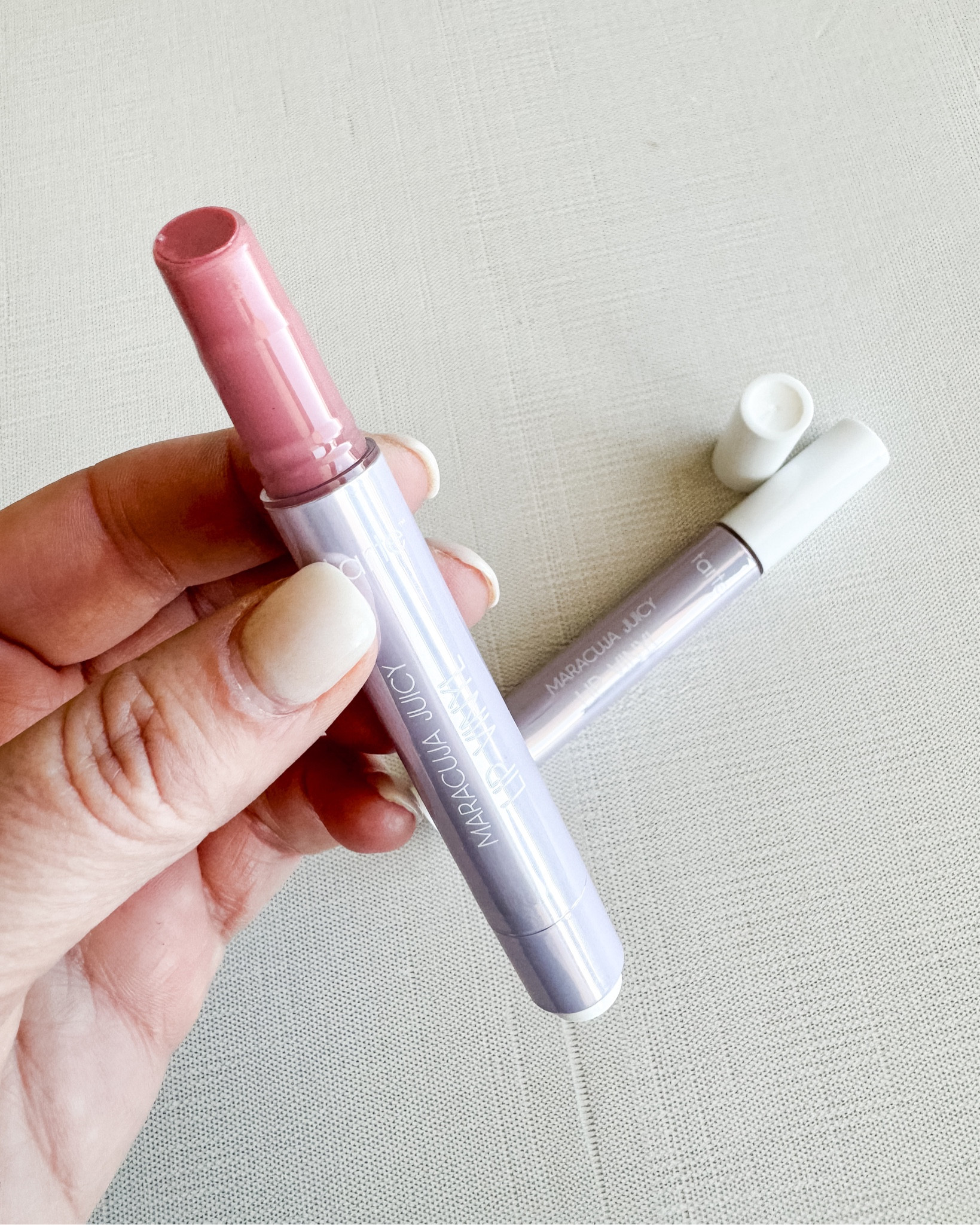 Maracuja Juicy Lip Vinyl

Beauty  beauty finds  Tarte  lip vinyl  lip gloss  beauty essential  Easter gift  teen gift idea 

#LTKbeauty #LTKitbag #LTKSpringSale