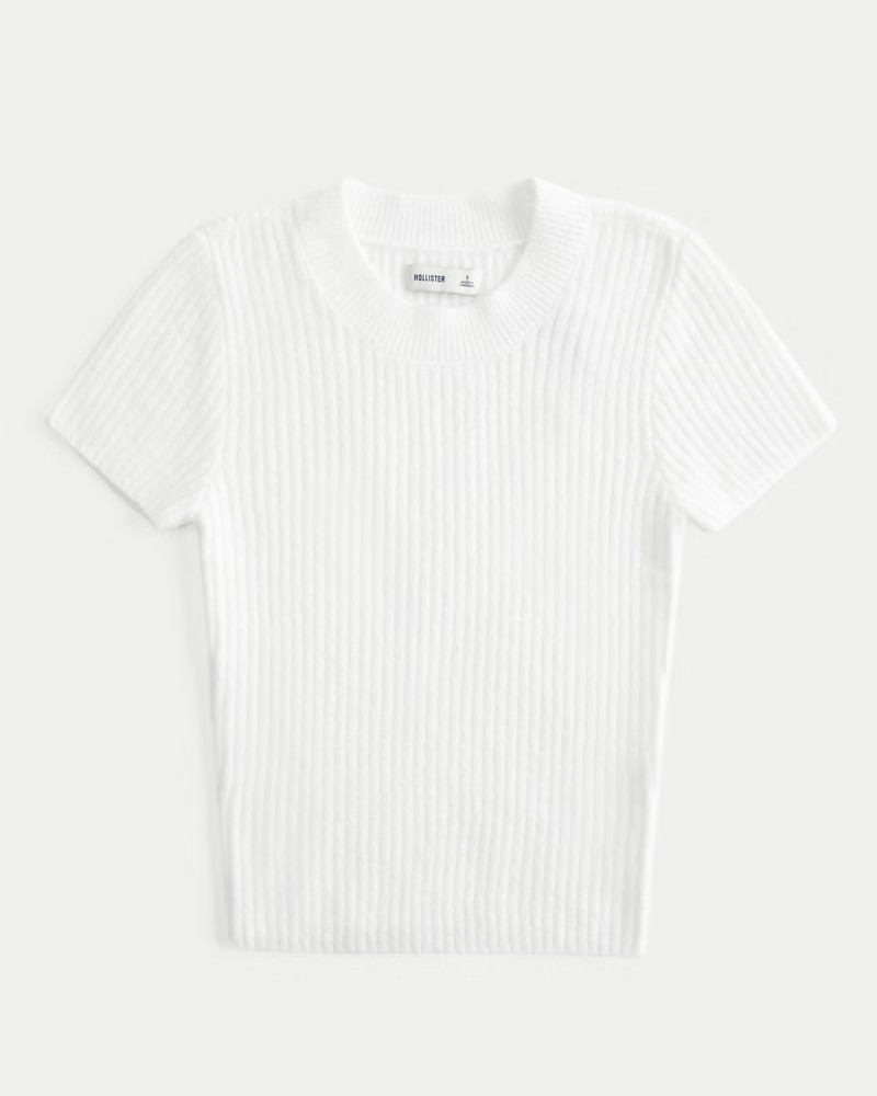 Short-Sleeve Ribbed Crew Sweater | Hollister (US)