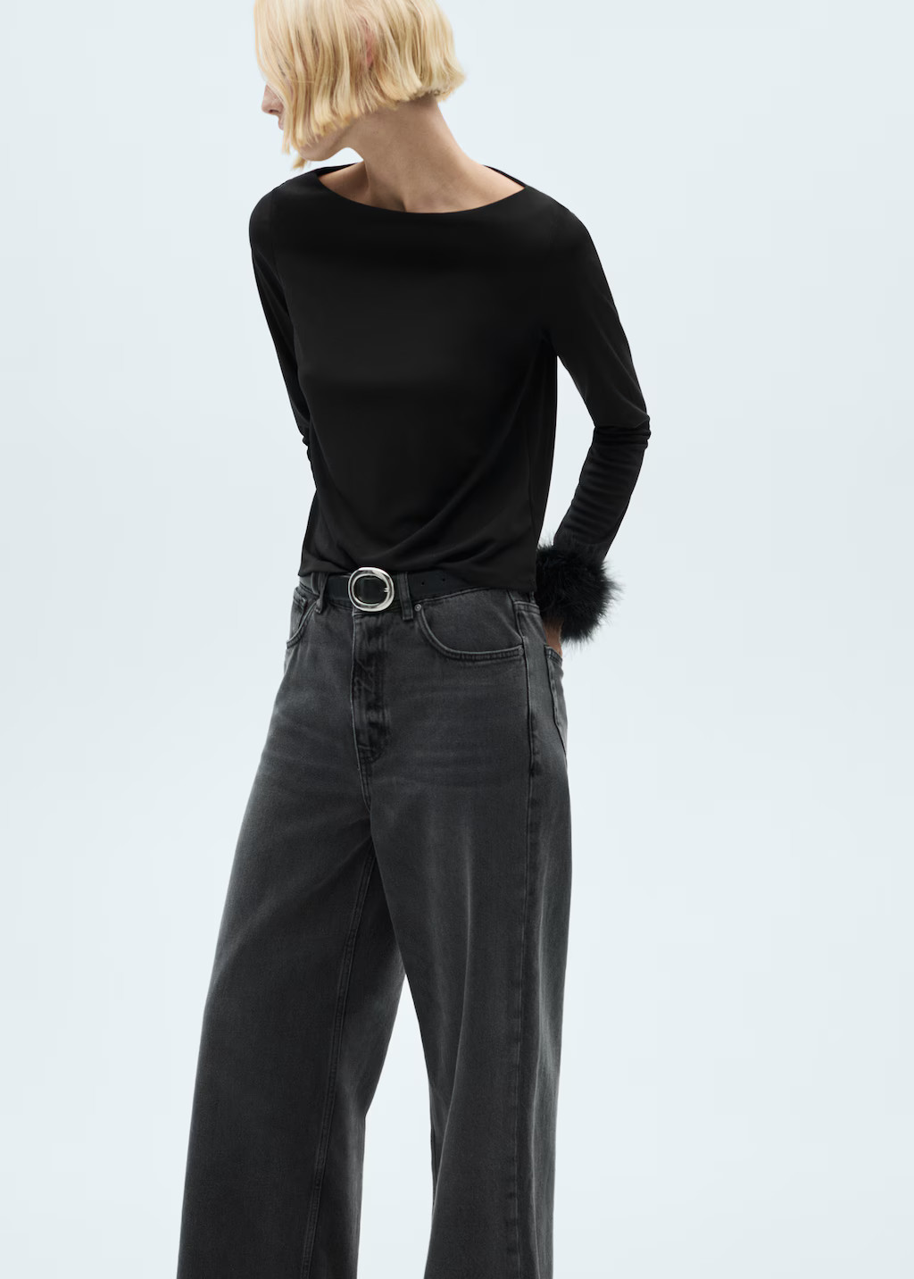 T-shirt with feather cuff detail - Women | MANGO United Kingdom | MANGO (UK)