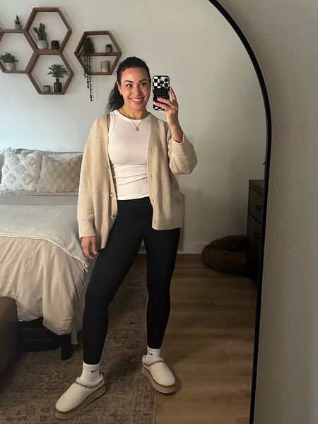 Work from Home Outfit ✌🏽🤎 all true to size. Leggings: small (don’t roll up!!) sweater: medium and Uggs: gh date EUR 42 -these did take almost a month to arrive and while they’re perfect with logos and all but I understand if that shipping is long so I linked a similar one on Amazon prime 

#LTKSeasonal #LTKworkwear #LTKU