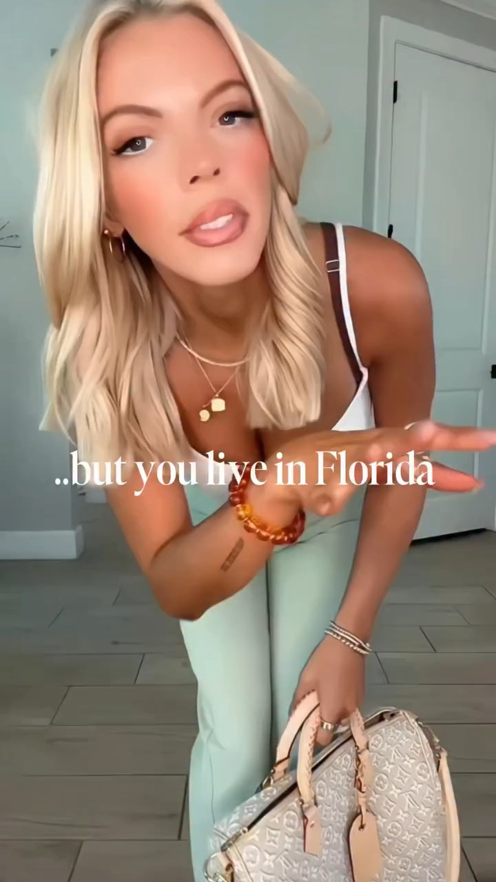 “FALL FASHION” and I’ll get ya the details cupcakes! 🤍☁️

Absolutely obsessed with these @amazon jeans as a girly who hates jeans- these are stretchy and comfy! They make the most perfect summer to fall outfit transition jeans! Throw on a cute jacket and you have the perfect fall outfit when the weather finally cools down a bit 😮‍💨😵‍💫😅 

Wearing an XS but reordered in a small- small in tank! 

#amazon #amazonfinds #over30 #fallfashion